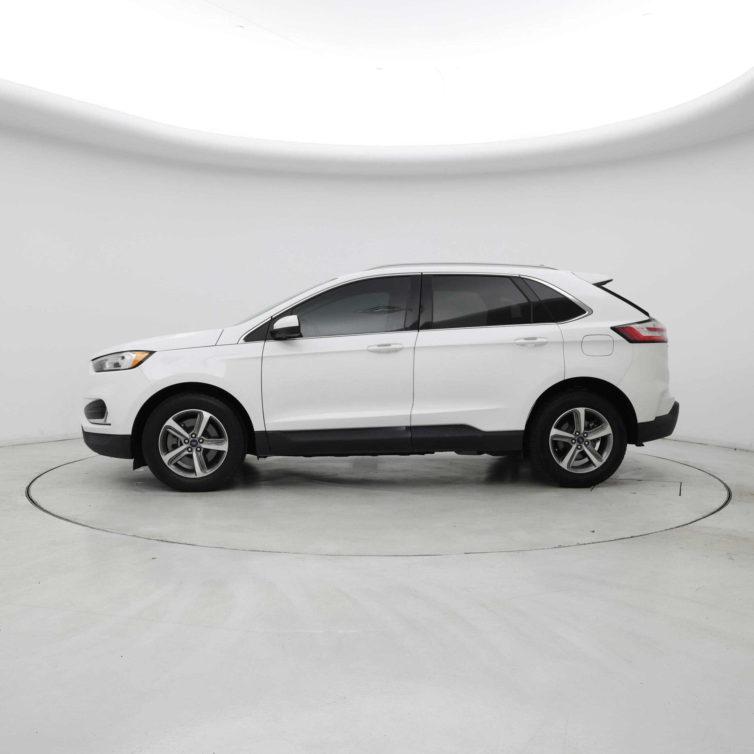 Thumbnail: 2021 Ford Edge - 3