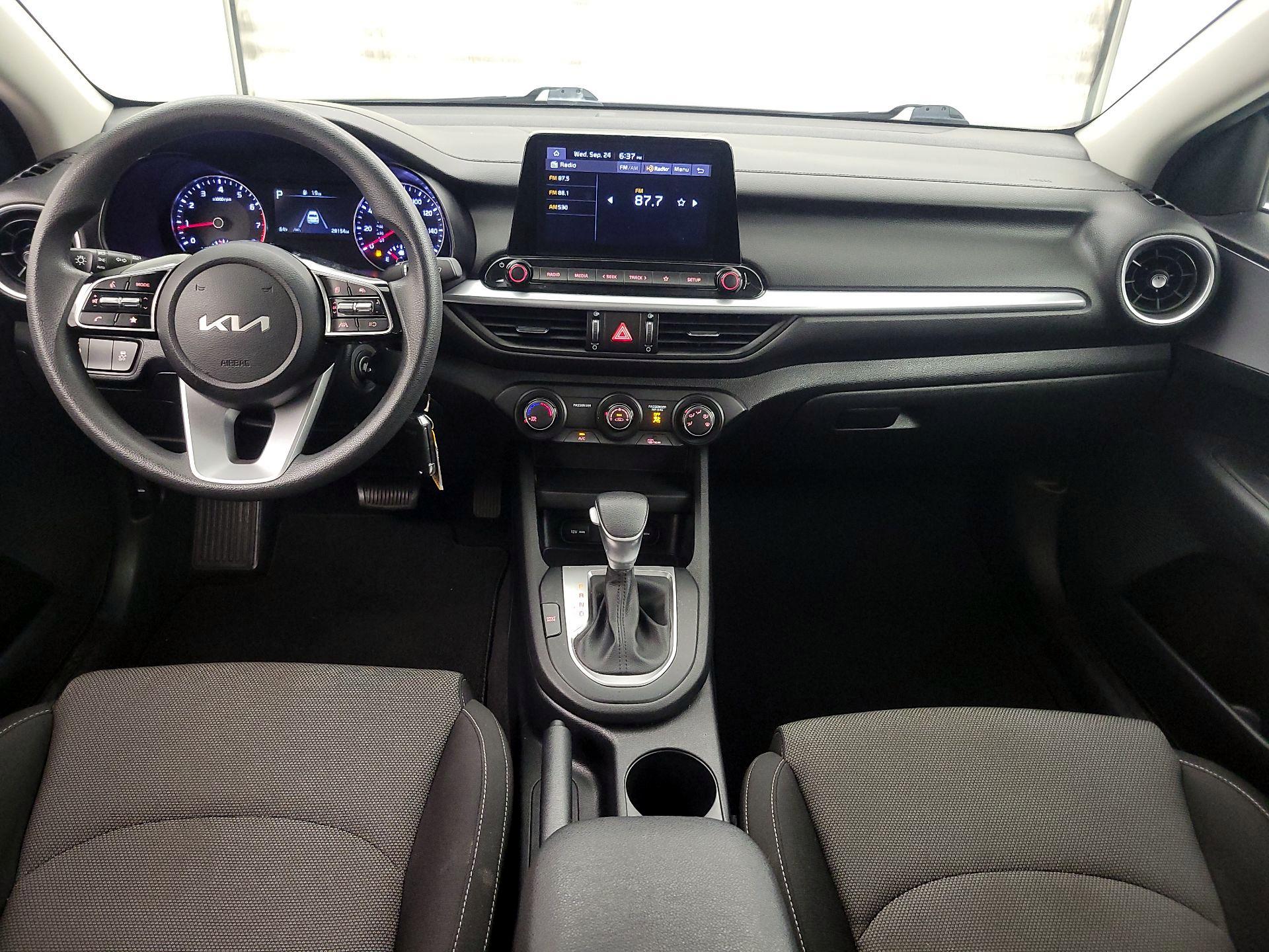 Thumbnail: 2023 Kia Forte - 9