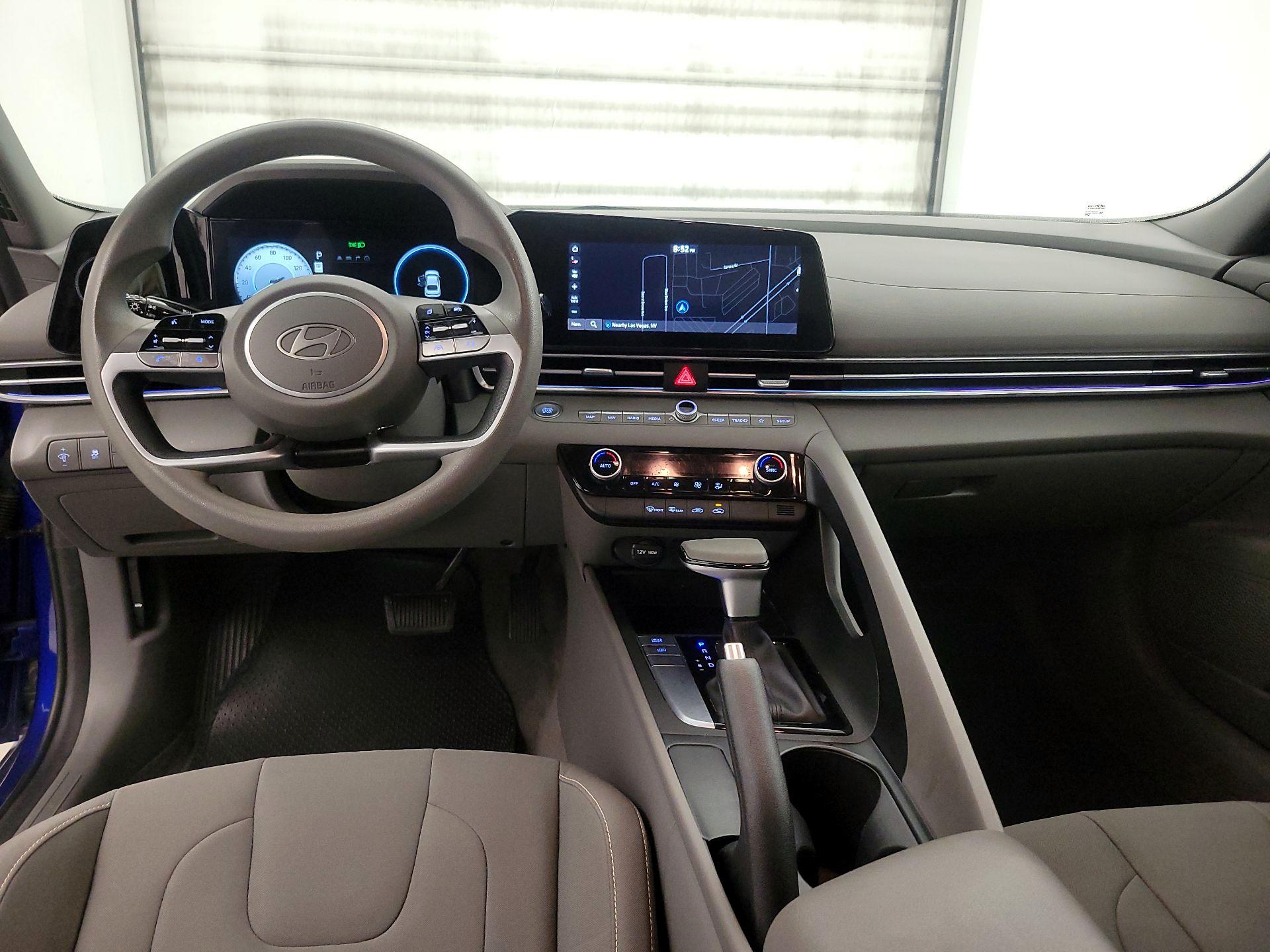 Thumbnail: 2024 Hyundai Elantra - 9