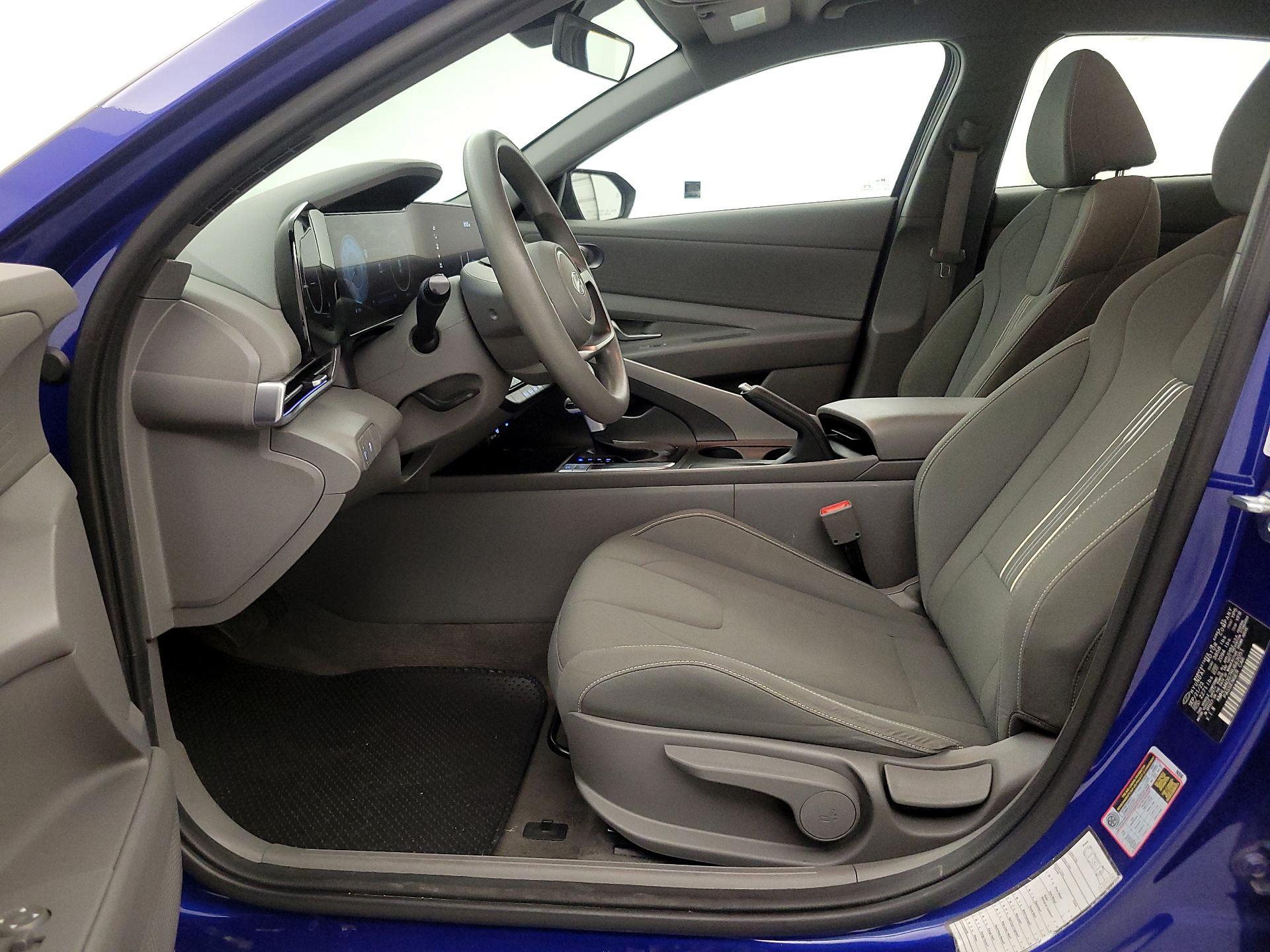 Thumbnail: 2024 Hyundai Elantra - 11