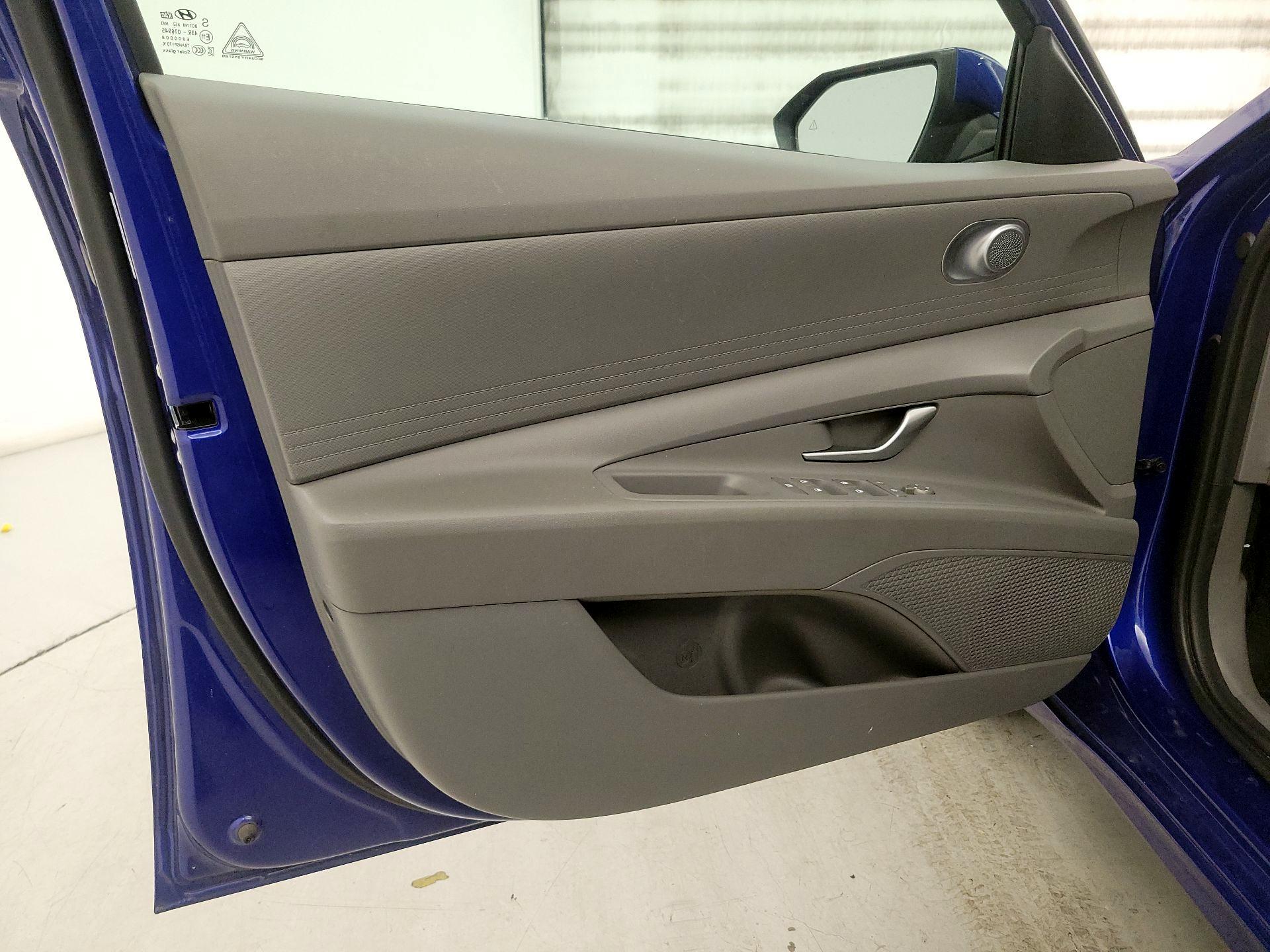 Thumbnail: 2024 Hyundai Elantra - 12