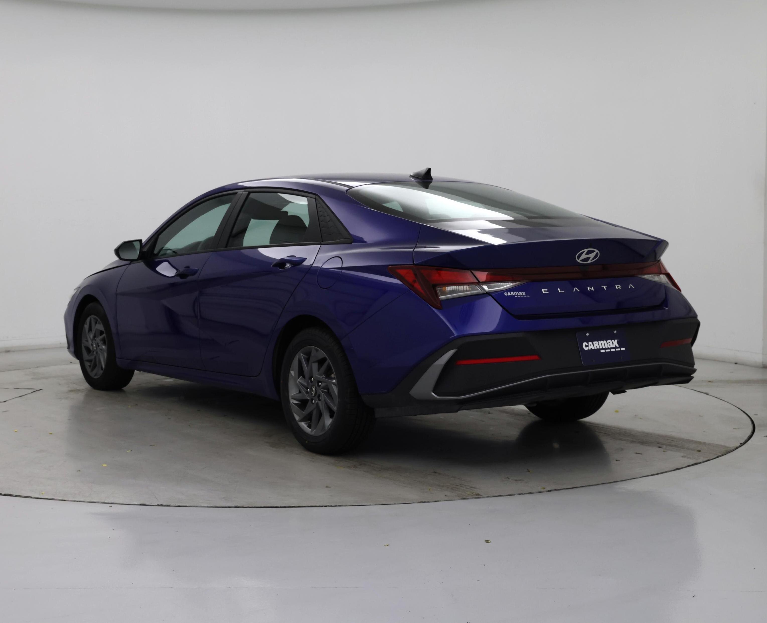Thumbnail: 2024 Hyundai Elantra - 2