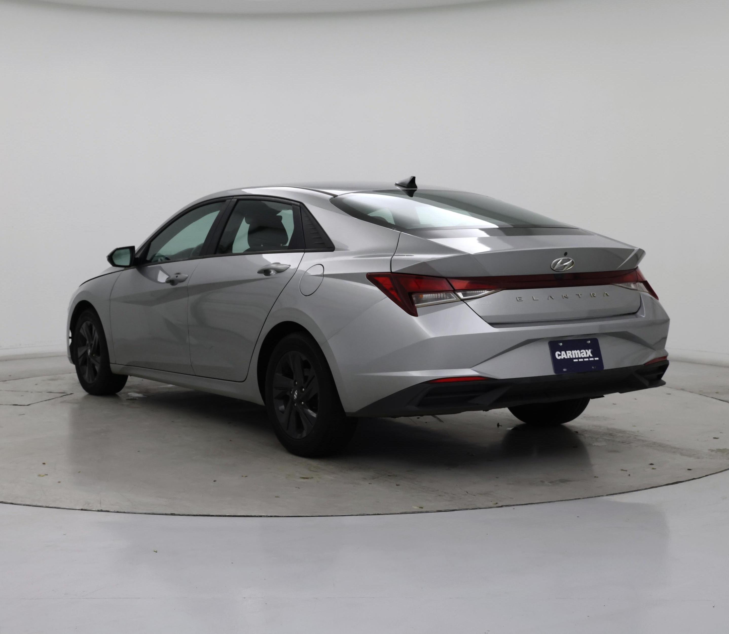 Thumbnail: 2021 Hyundai Elantra - 2