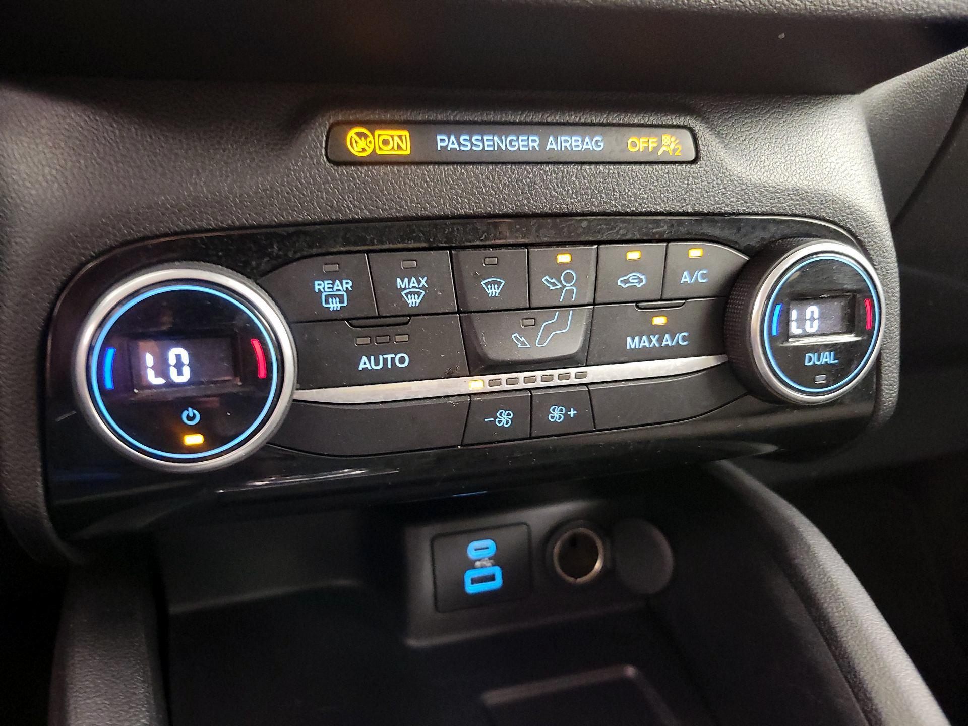 Thumbnail: 2021 Ford Escape - 16