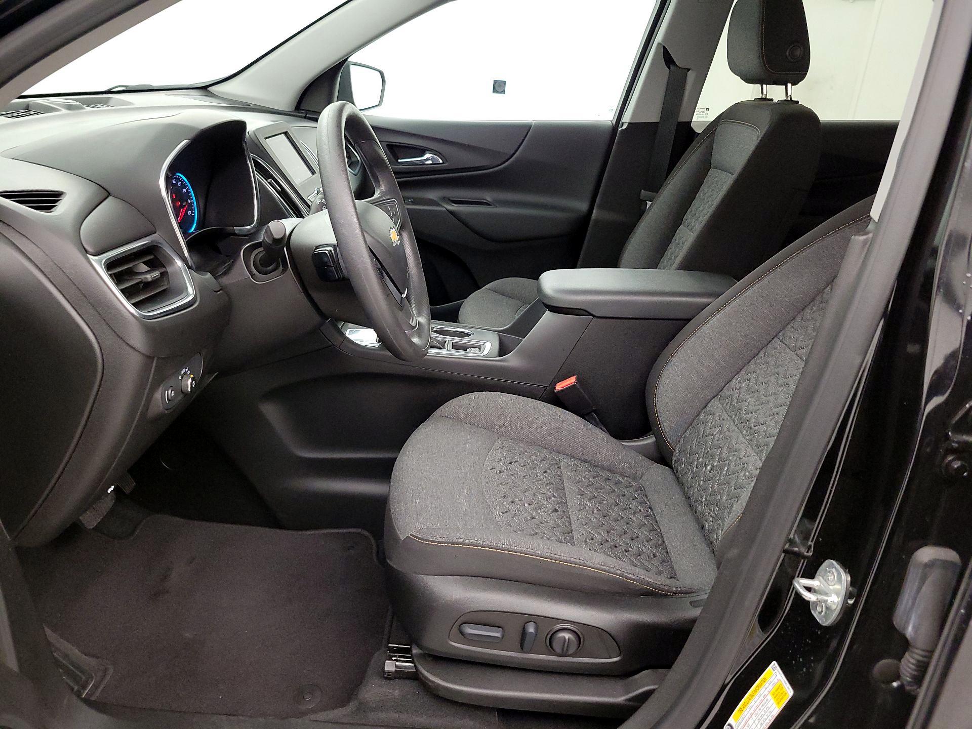 Thumbnail: 2022 Chevrolet Equinox - 11