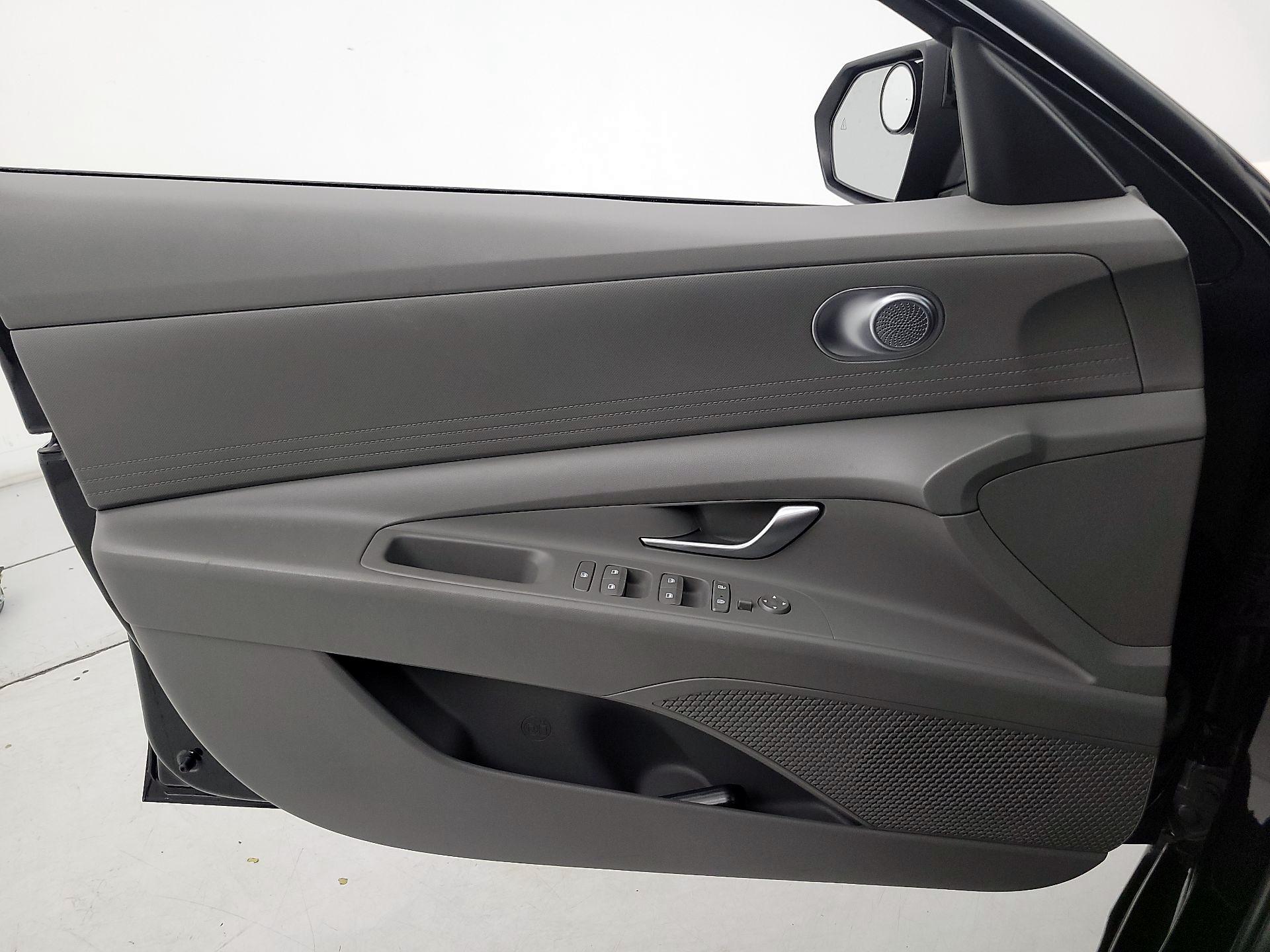 Thumbnail: 2023 Hyundai Elantra - 12