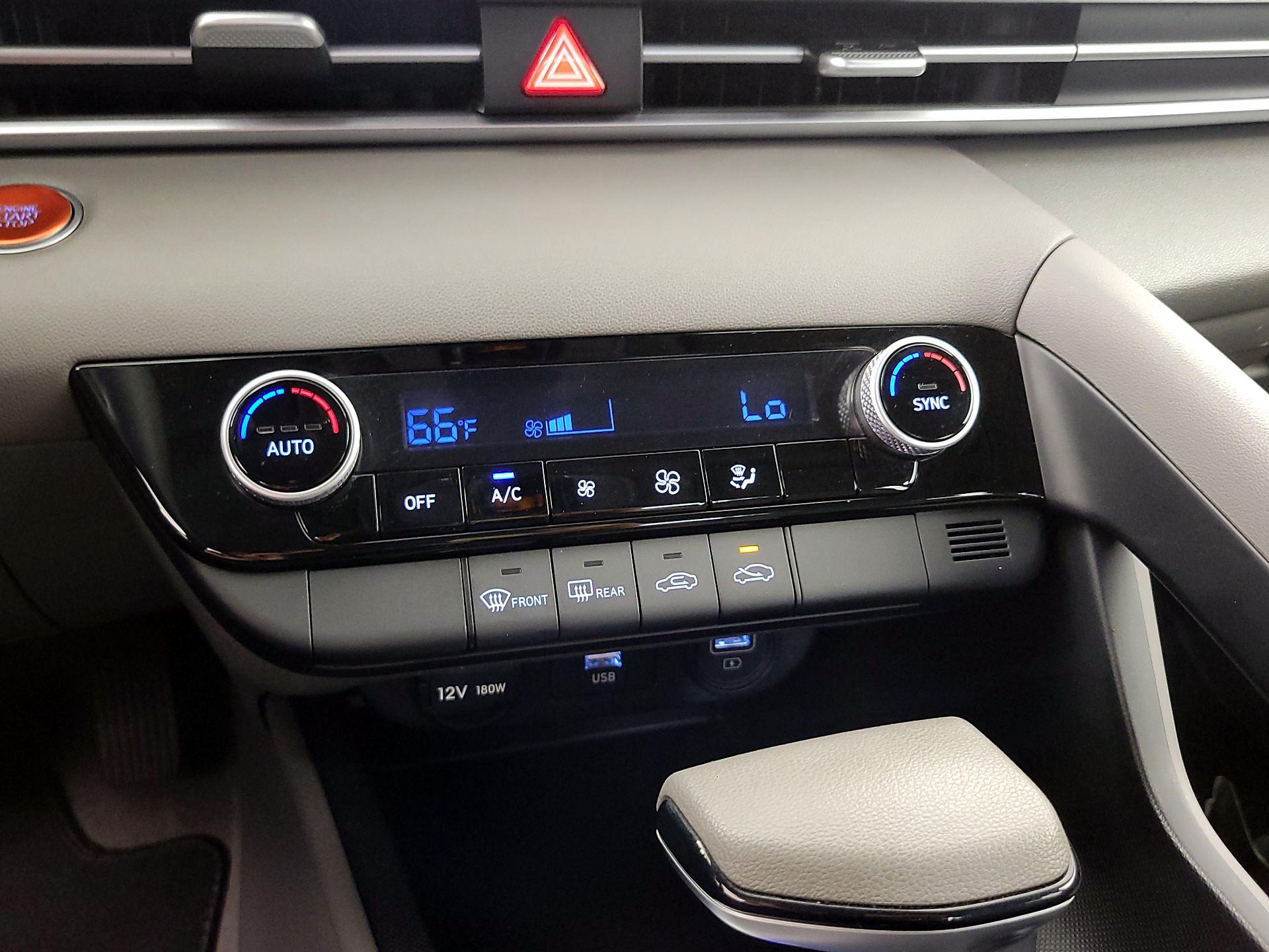 Thumbnail: 2023 Hyundai Elantra - 16