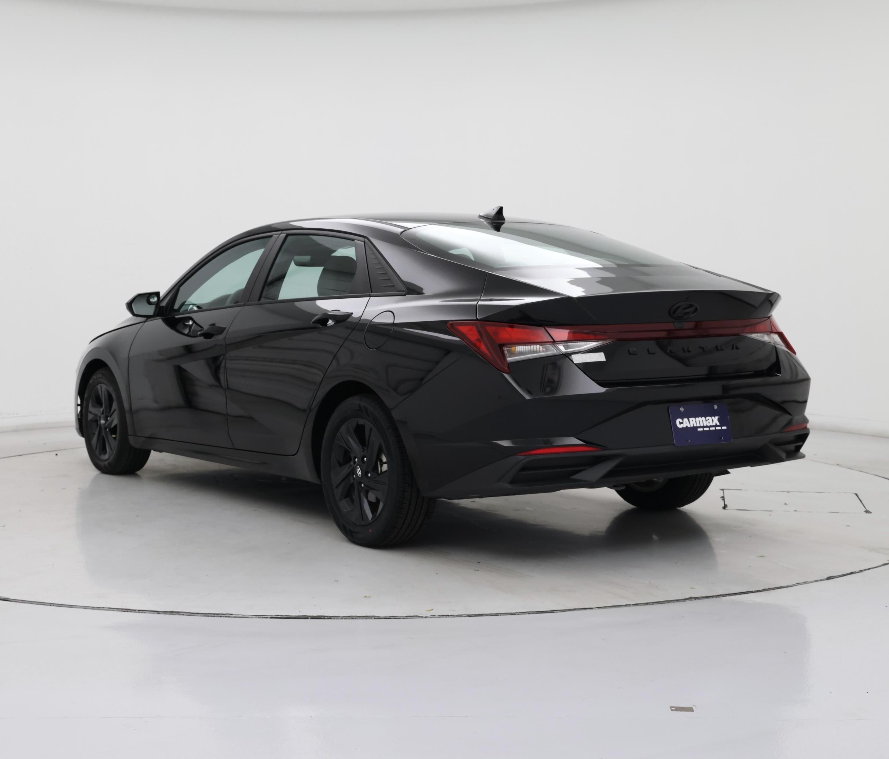 Thumbnail: 2023 Hyundai Elantra - 2