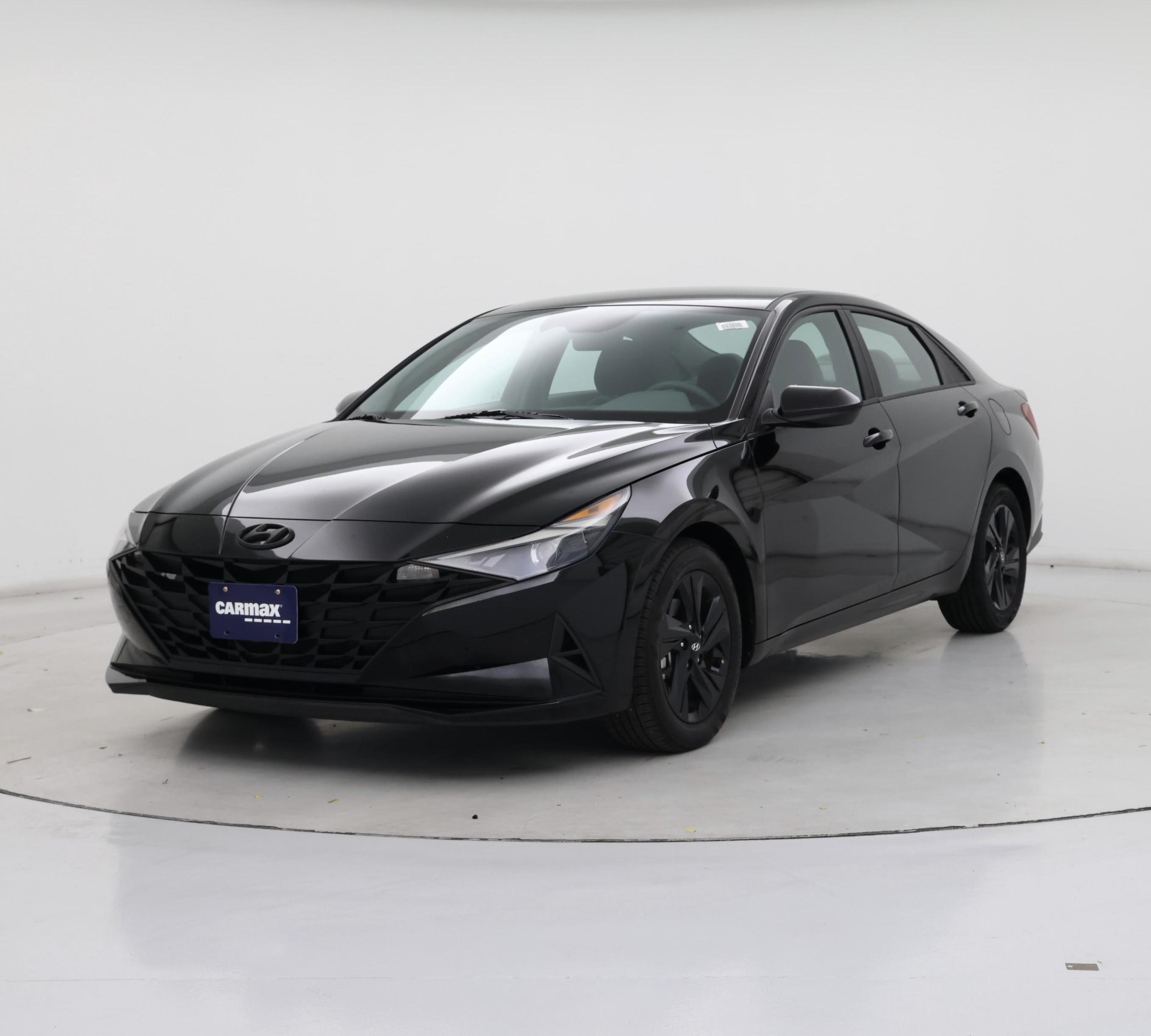 Thumbnail: 2023 Hyundai Elantra - 4