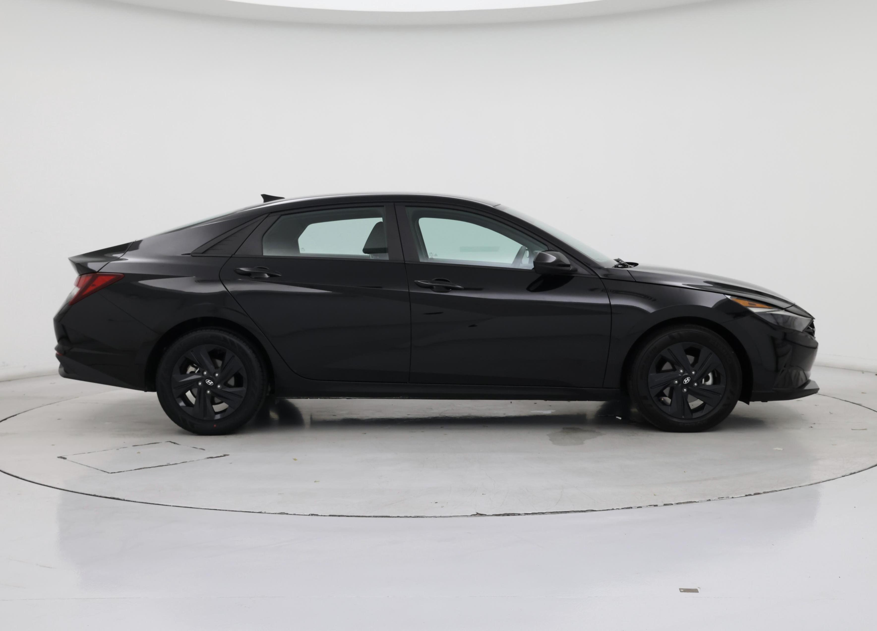Thumbnail: 2023 Hyundai Elantra - 7