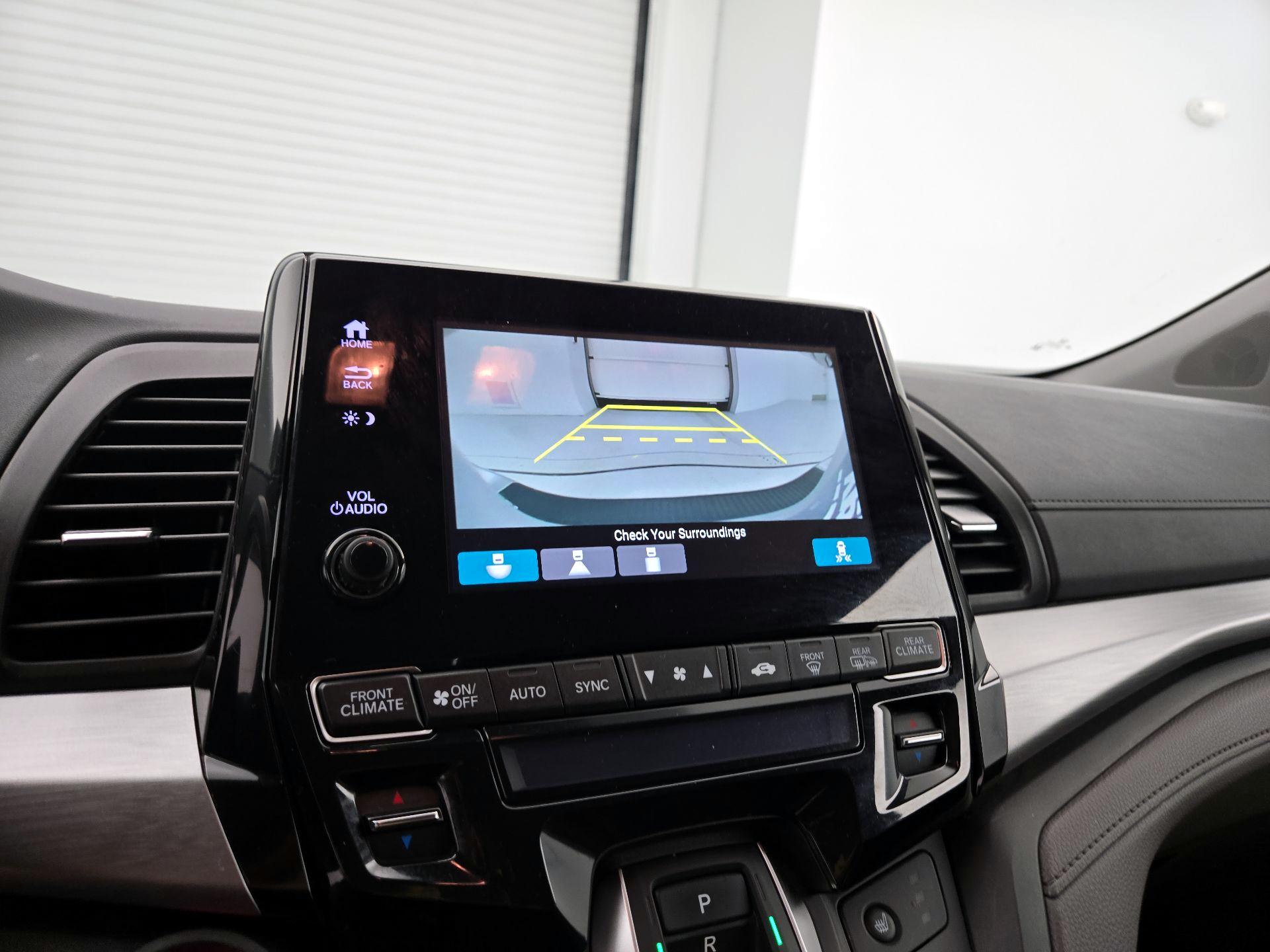 Thumbnail: 2021 Honda Odyssey - 14