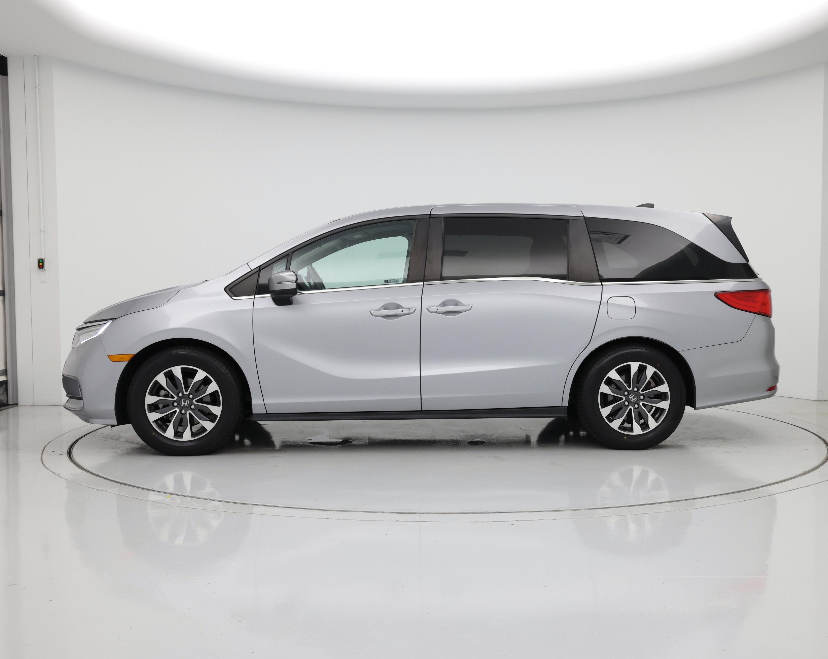 Thumbnail: 2021 Honda Odyssey - 3