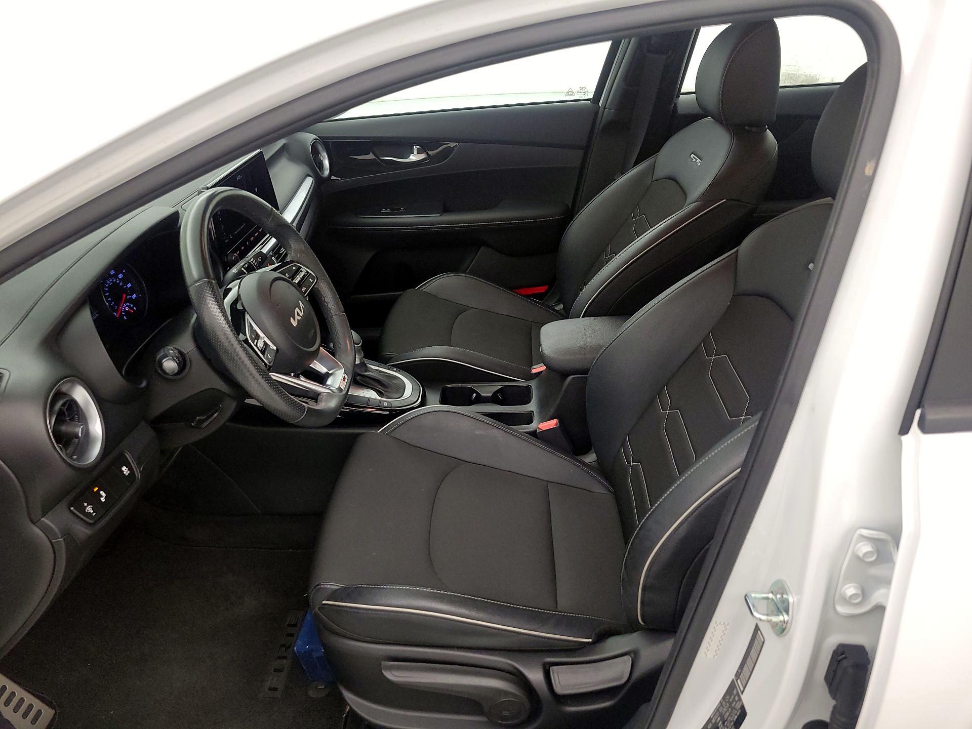 Thumbnail: 2023 Kia Forte - 11