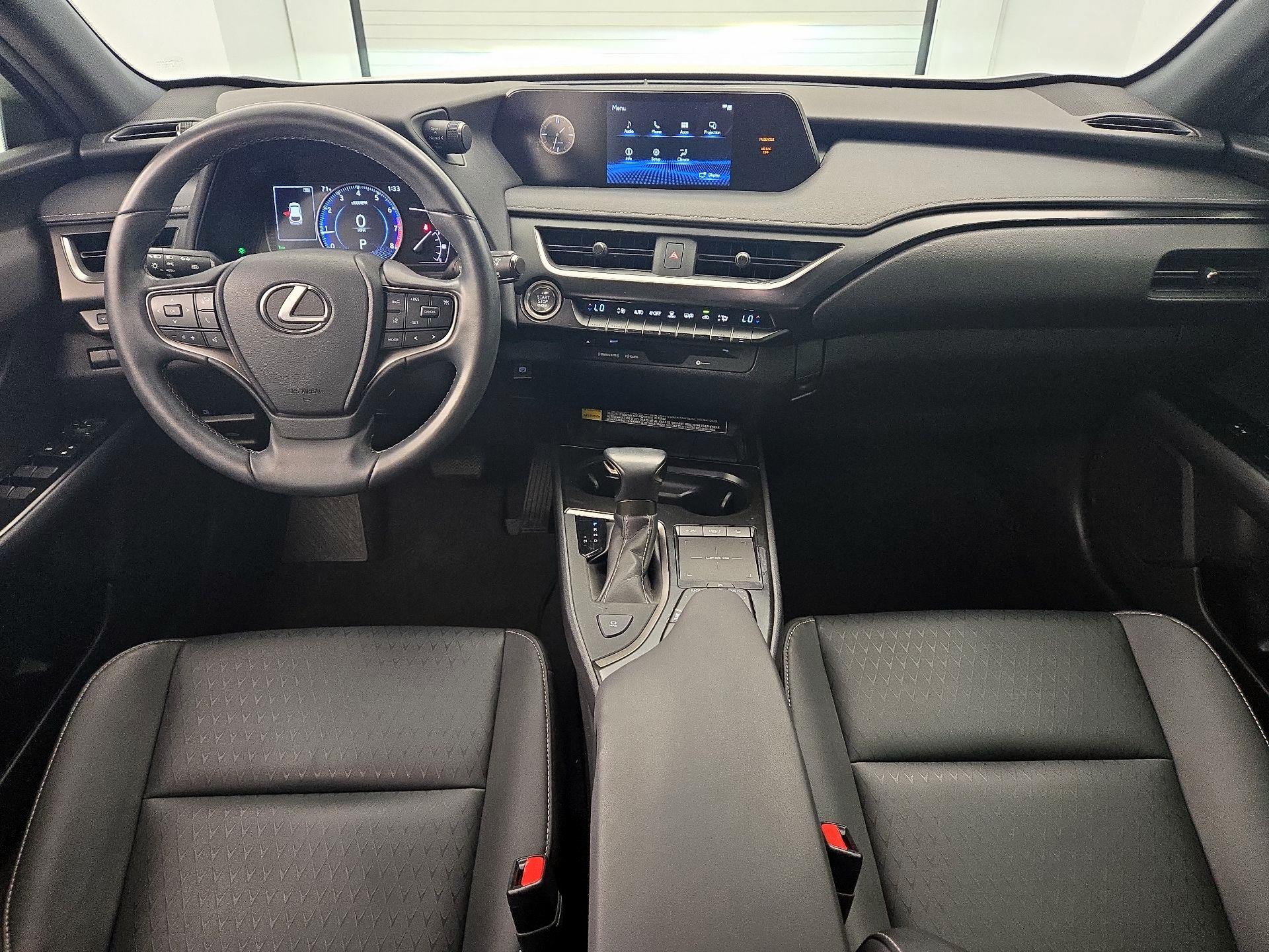 Thumbnail: 2021 Lexus UX - 9
