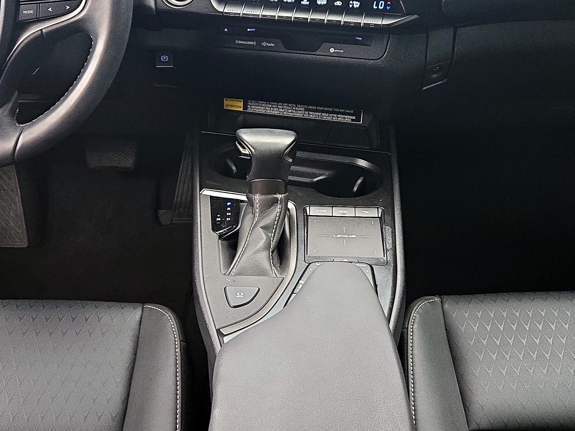 Thumbnail: 2021 Lexus UX - 16