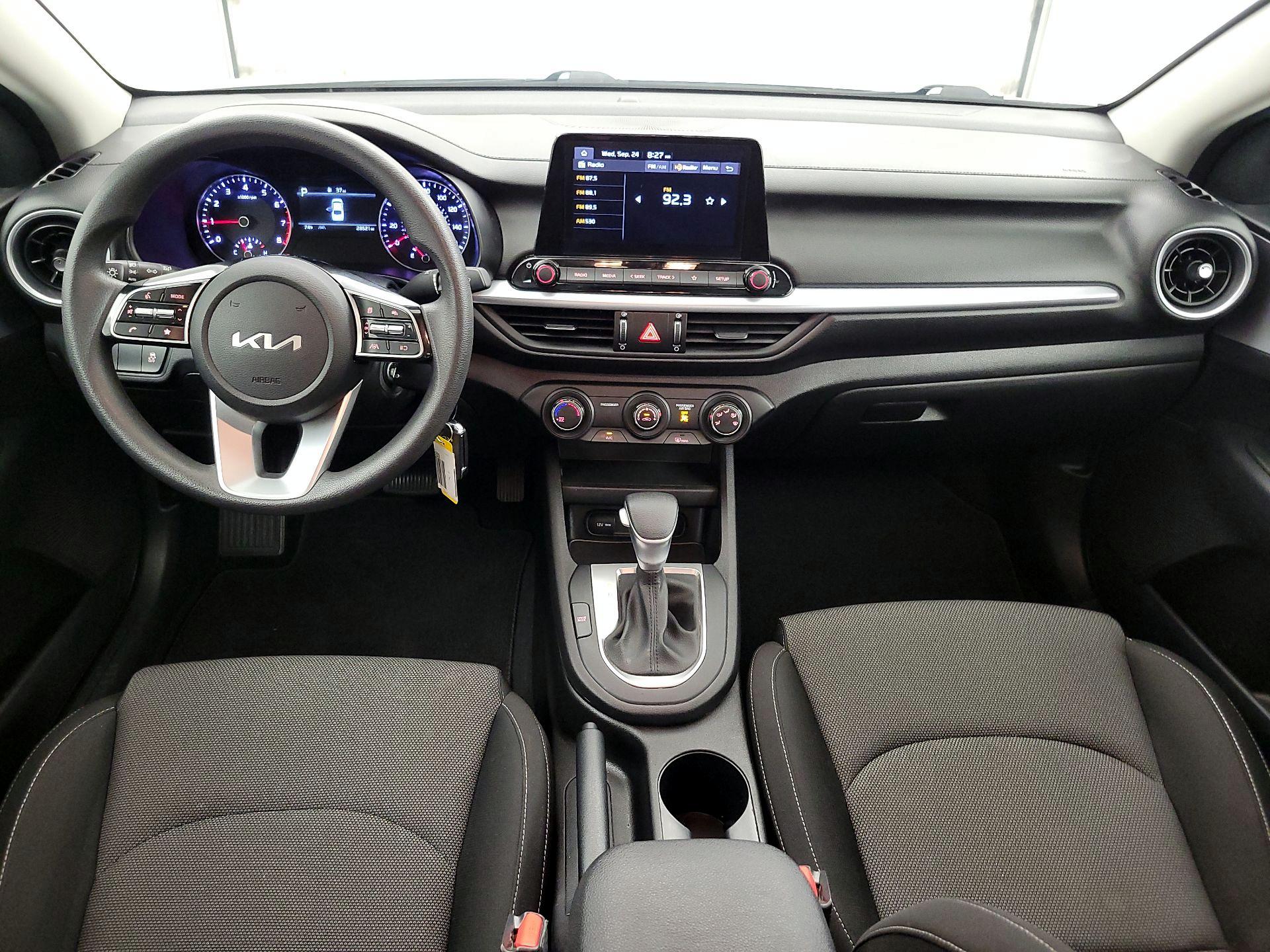 Thumbnail: 2023 Kia Forte - 9