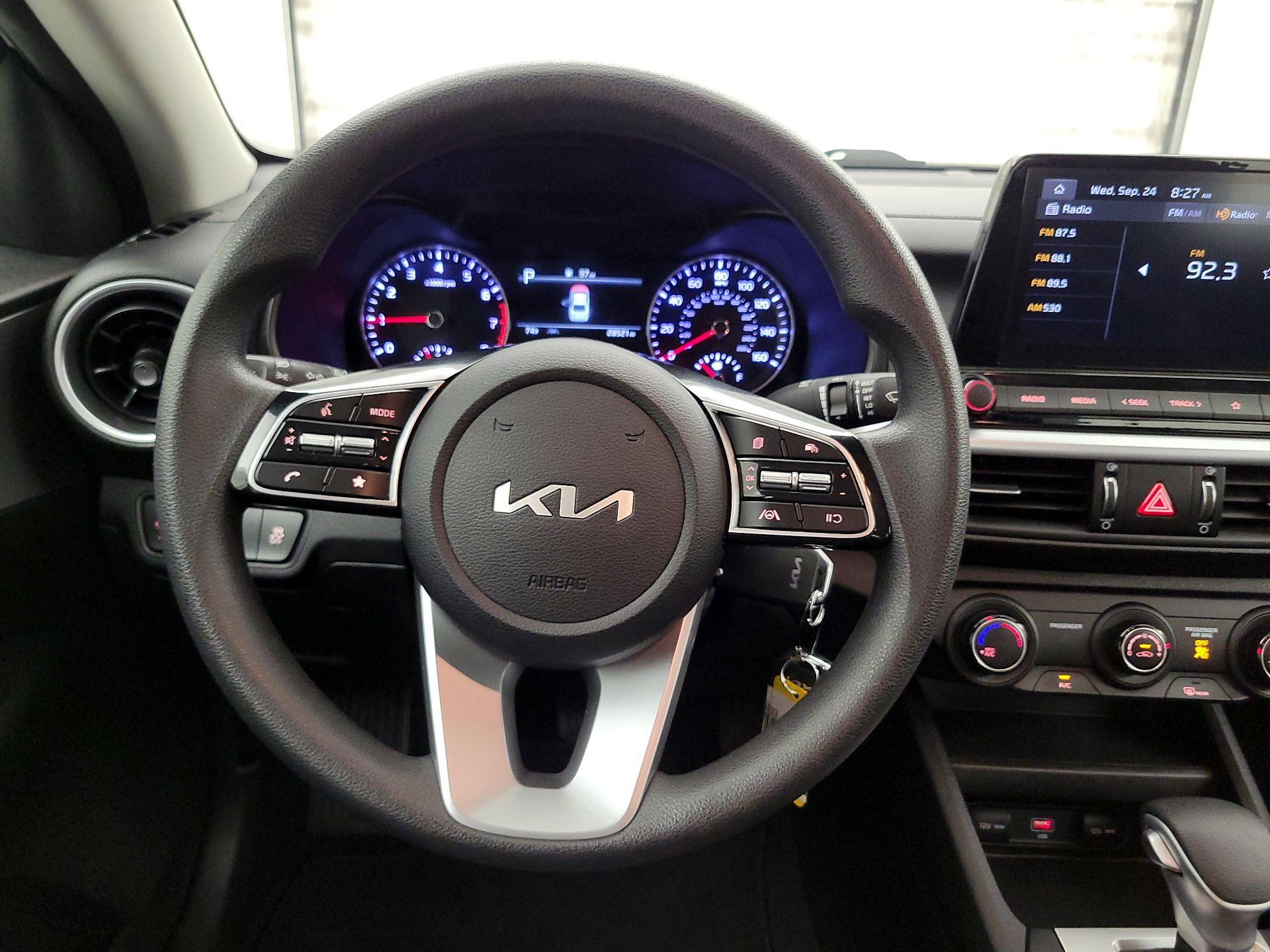 Thumbnail: 2023 Kia Forte - 10