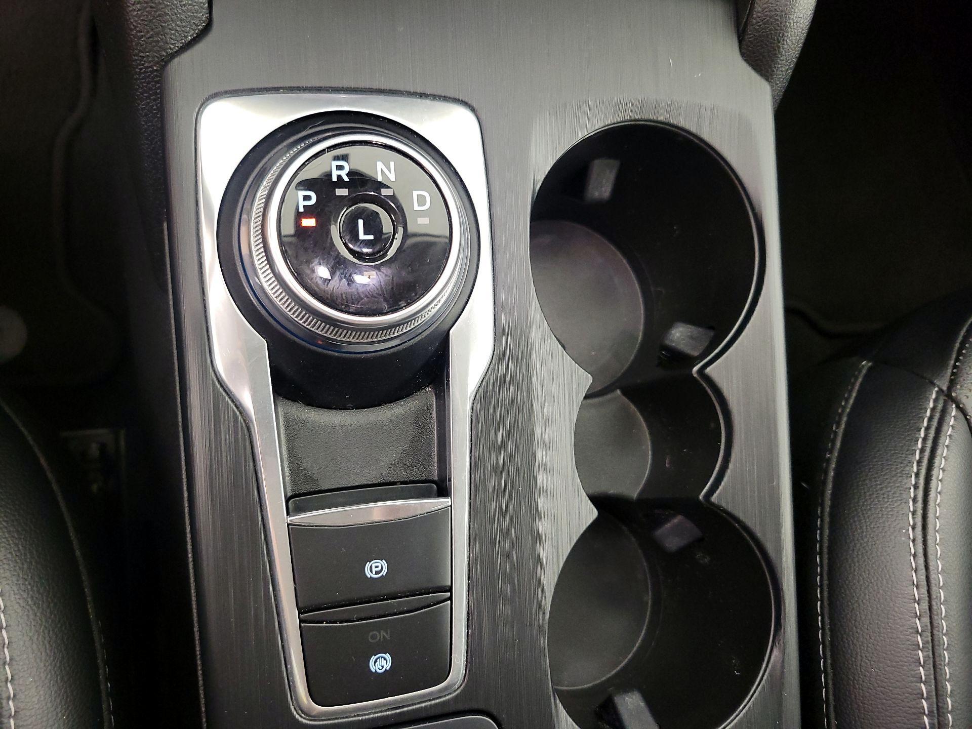 Thumbnail: 2022 Ford Escape - 18