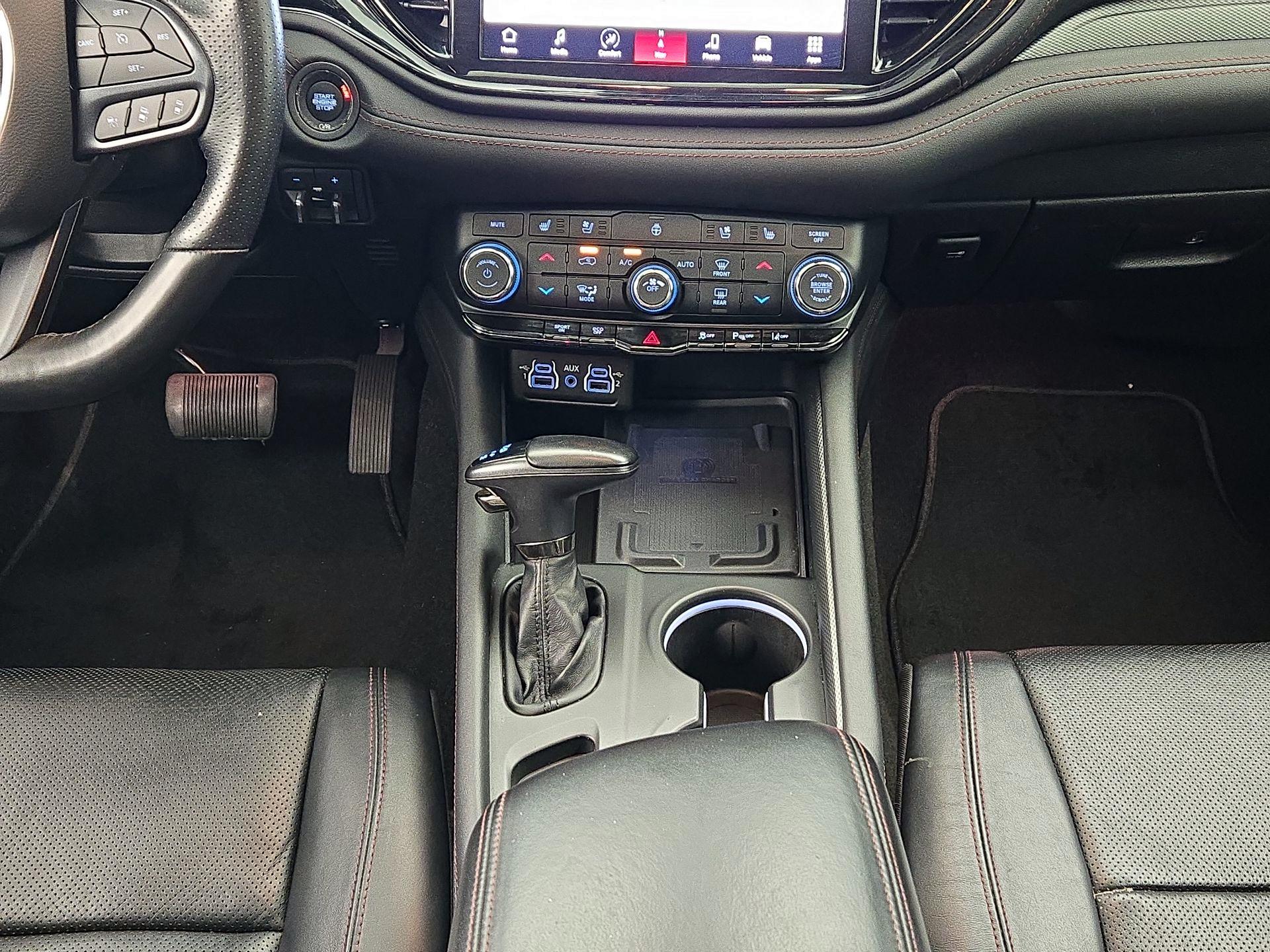Thumbnail: 2022 Dodge Durango - 18