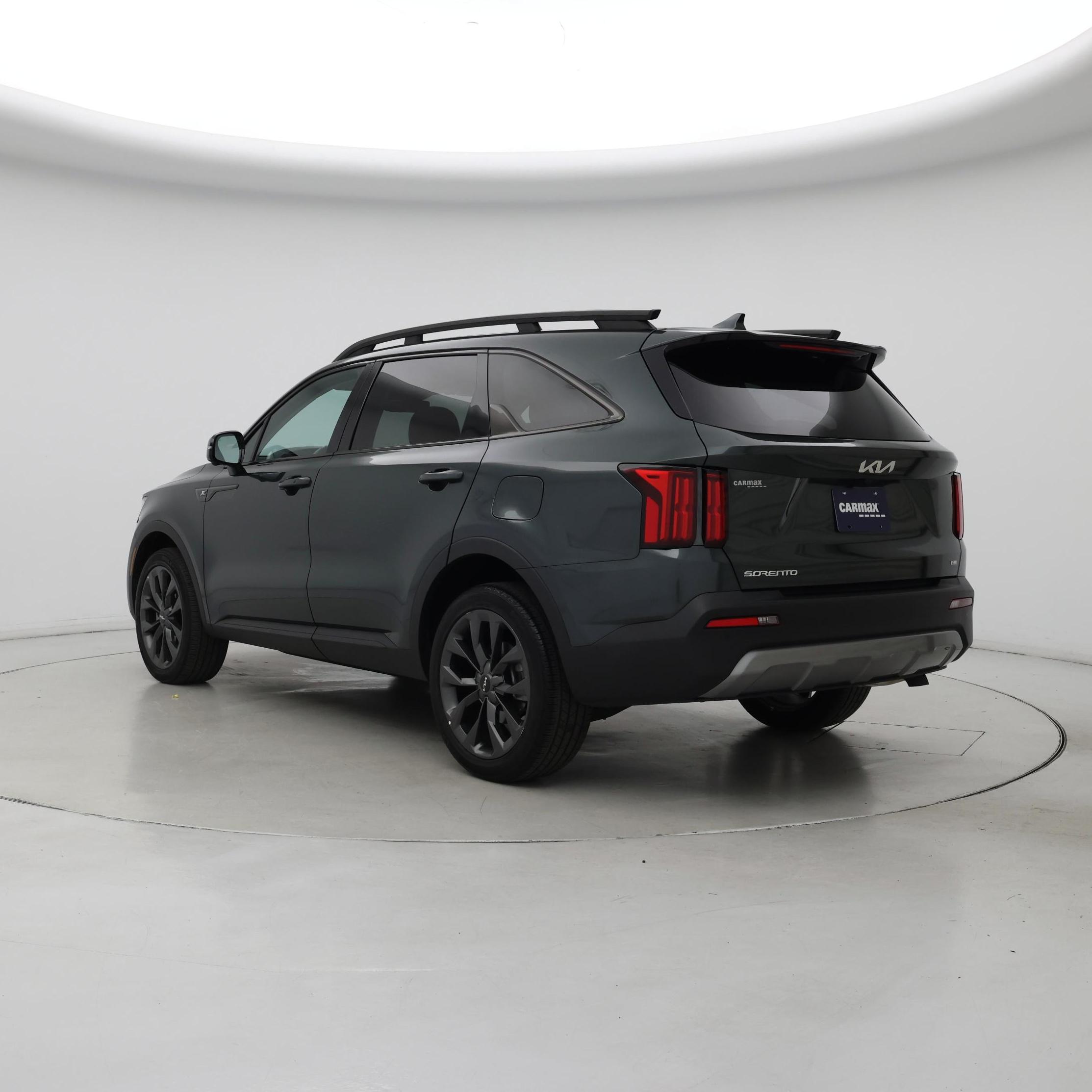 Thumbnail: 2023 Kia Sorento - 2