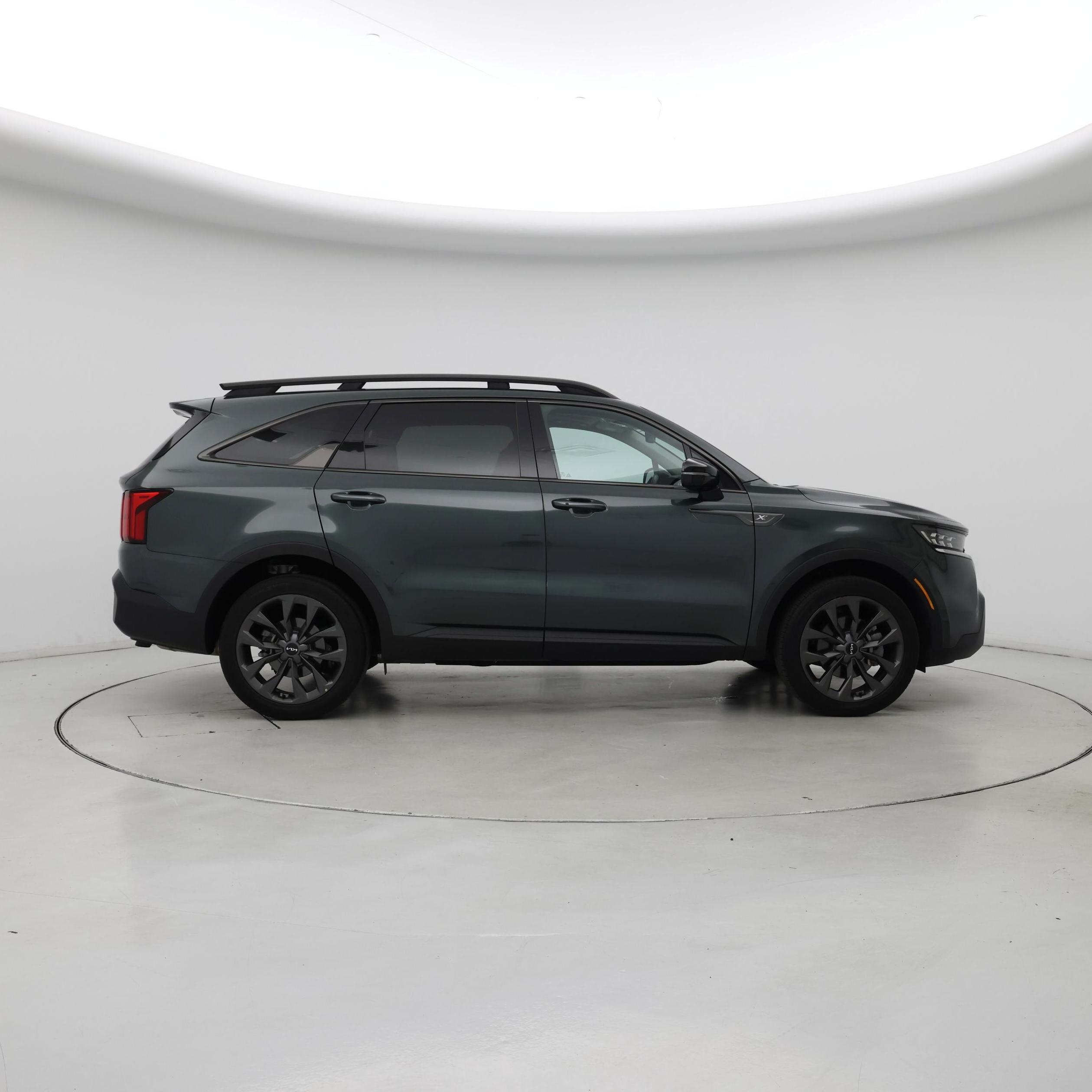 Thumbnail: 2023 Kia Sorento - 7