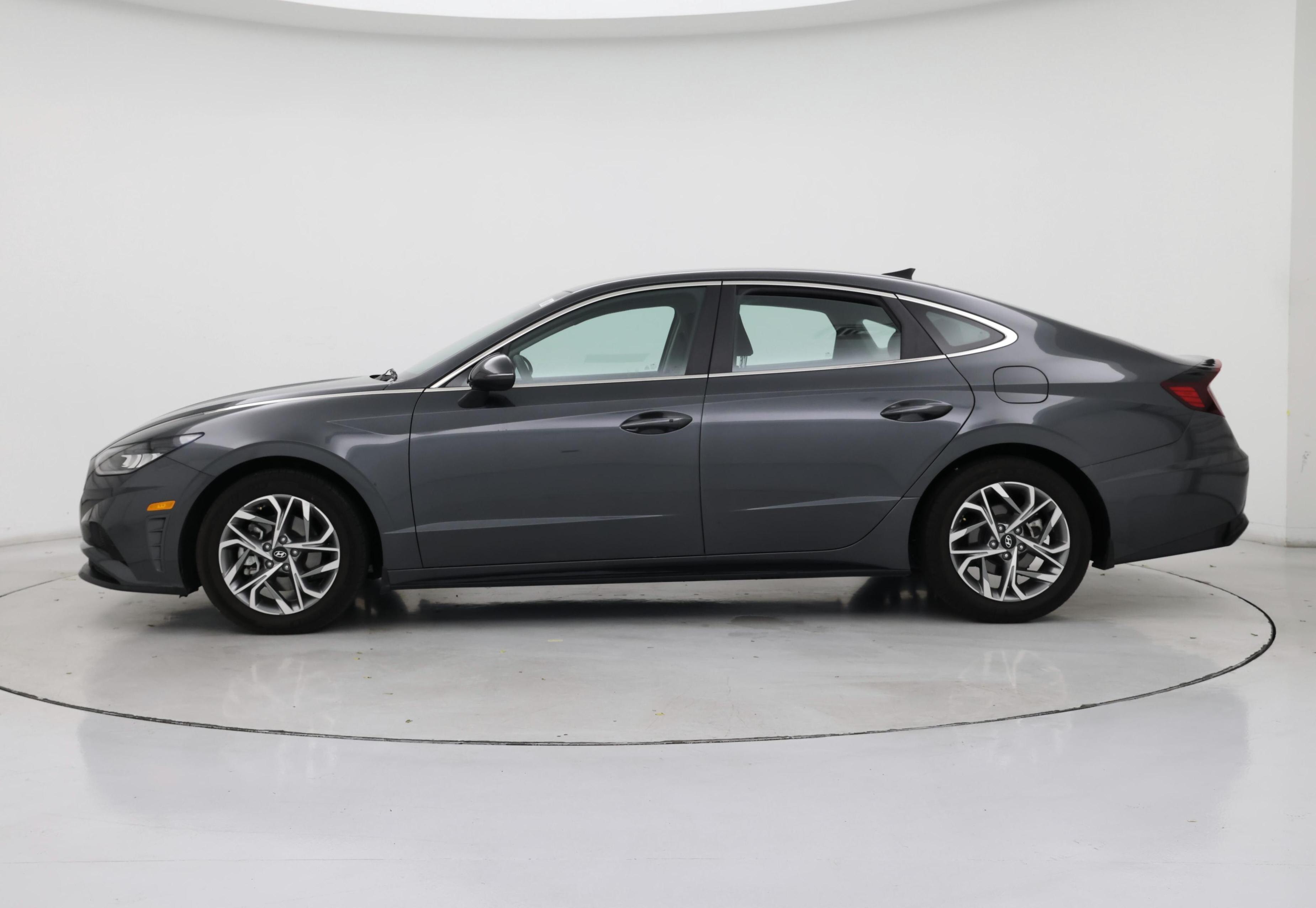 Thumbnail: 2022 Hyundai Sonata - 3