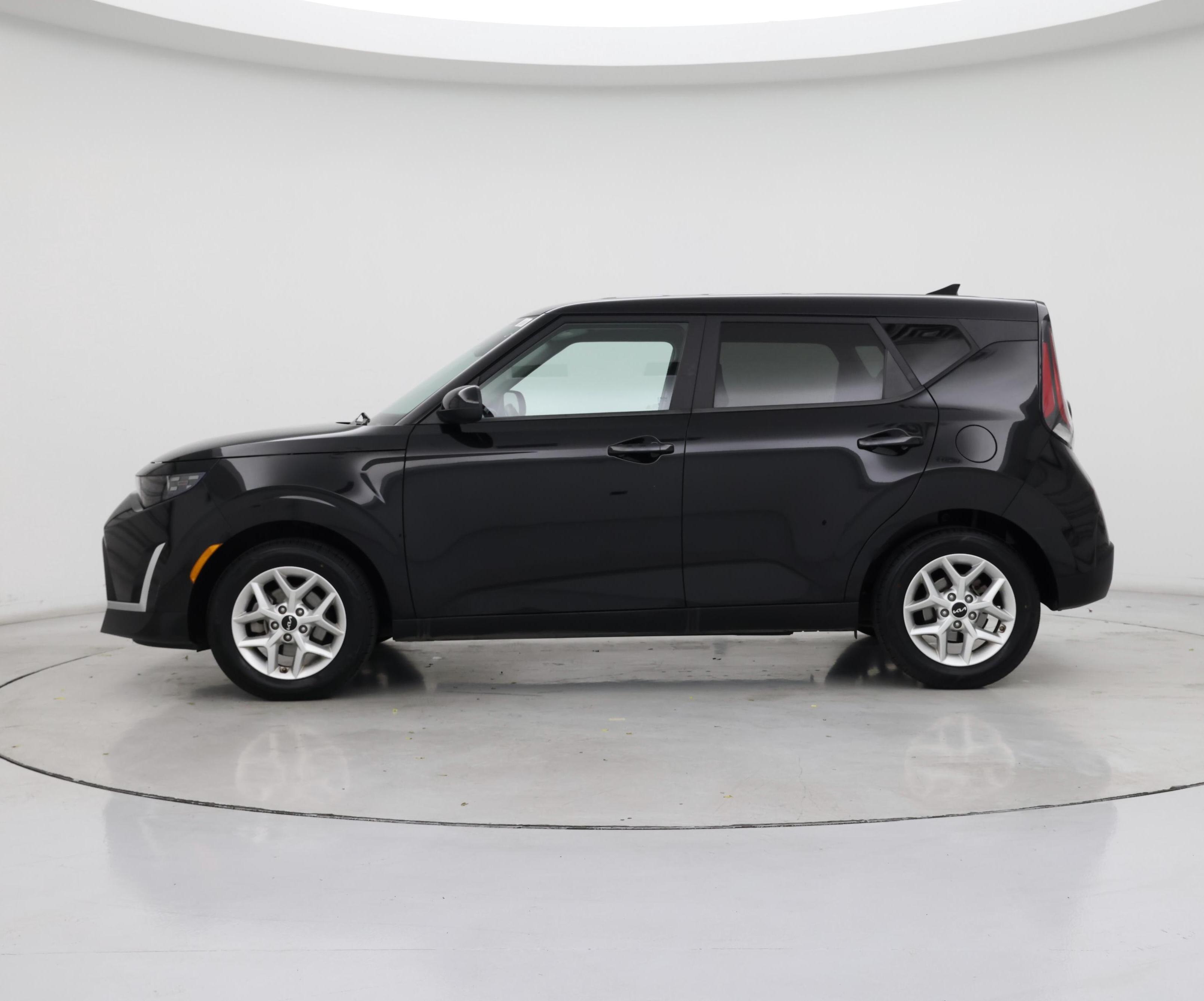 Thumbnail: 2023 Kia Soul - 3