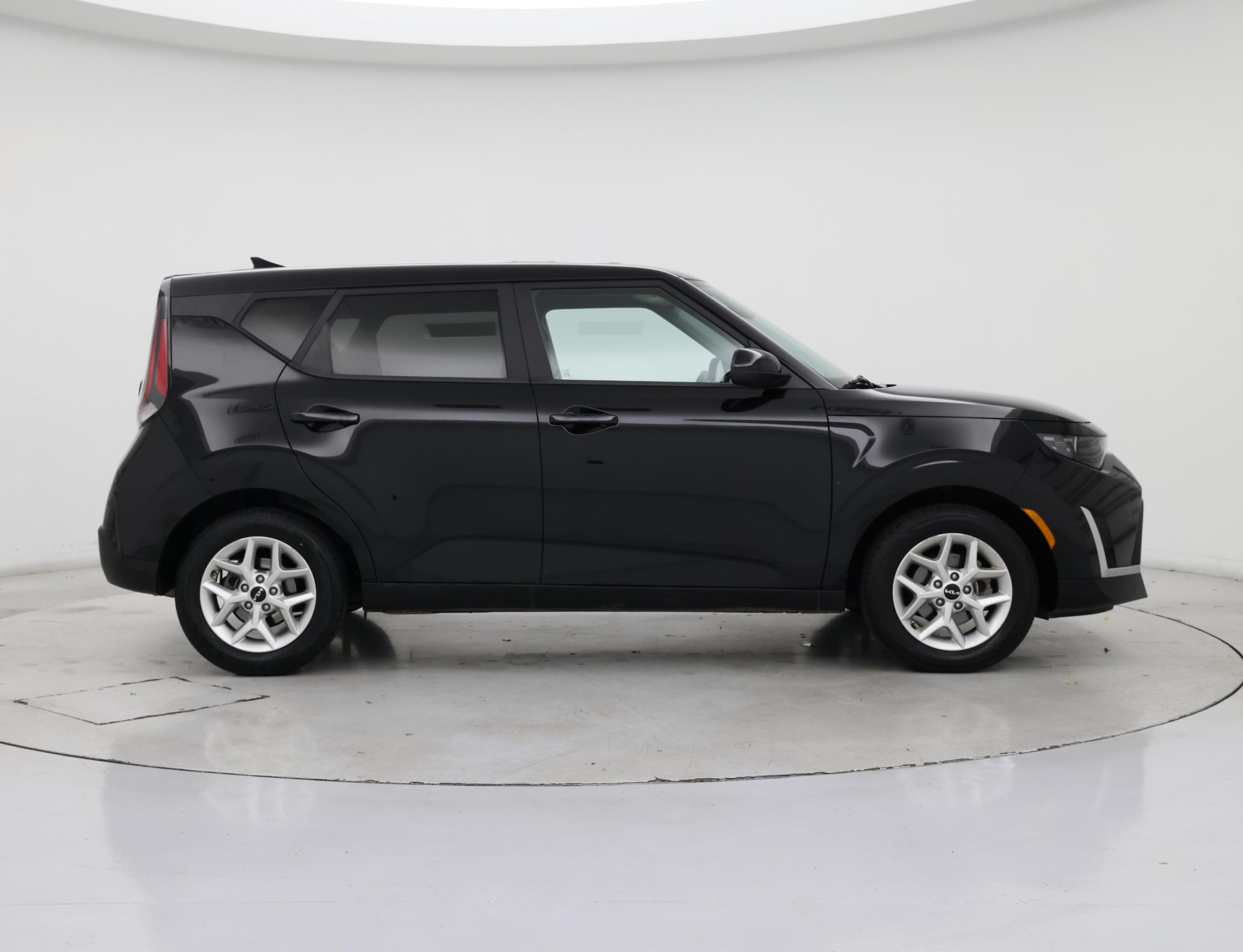 Thumbnail: 2023 Kia Soul - 7
