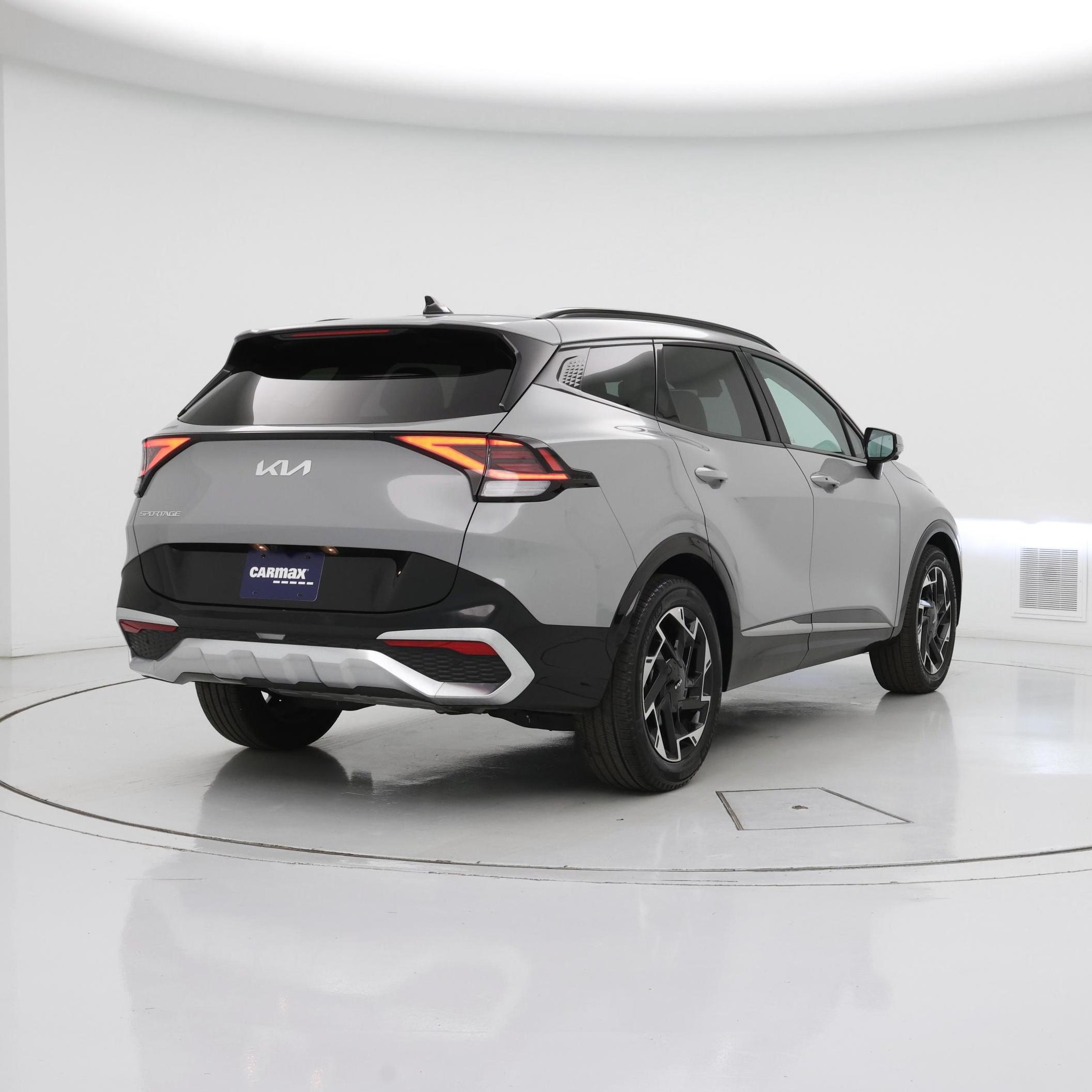 Thumbnail: 2023 Kia Sportage - 8