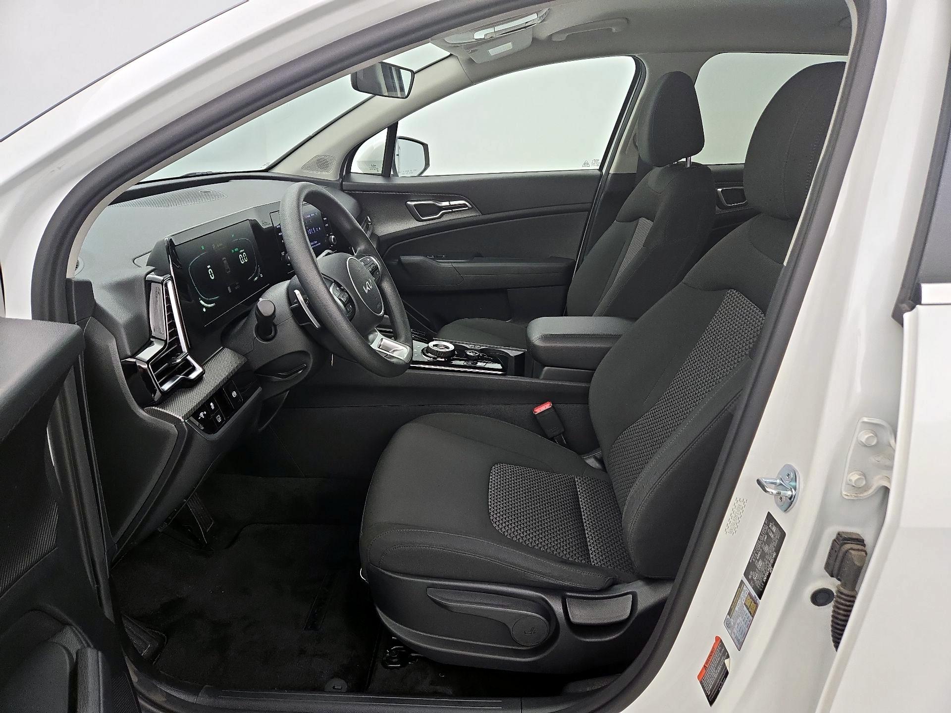 Thumbnail: 2023 Kia Sportage - 11