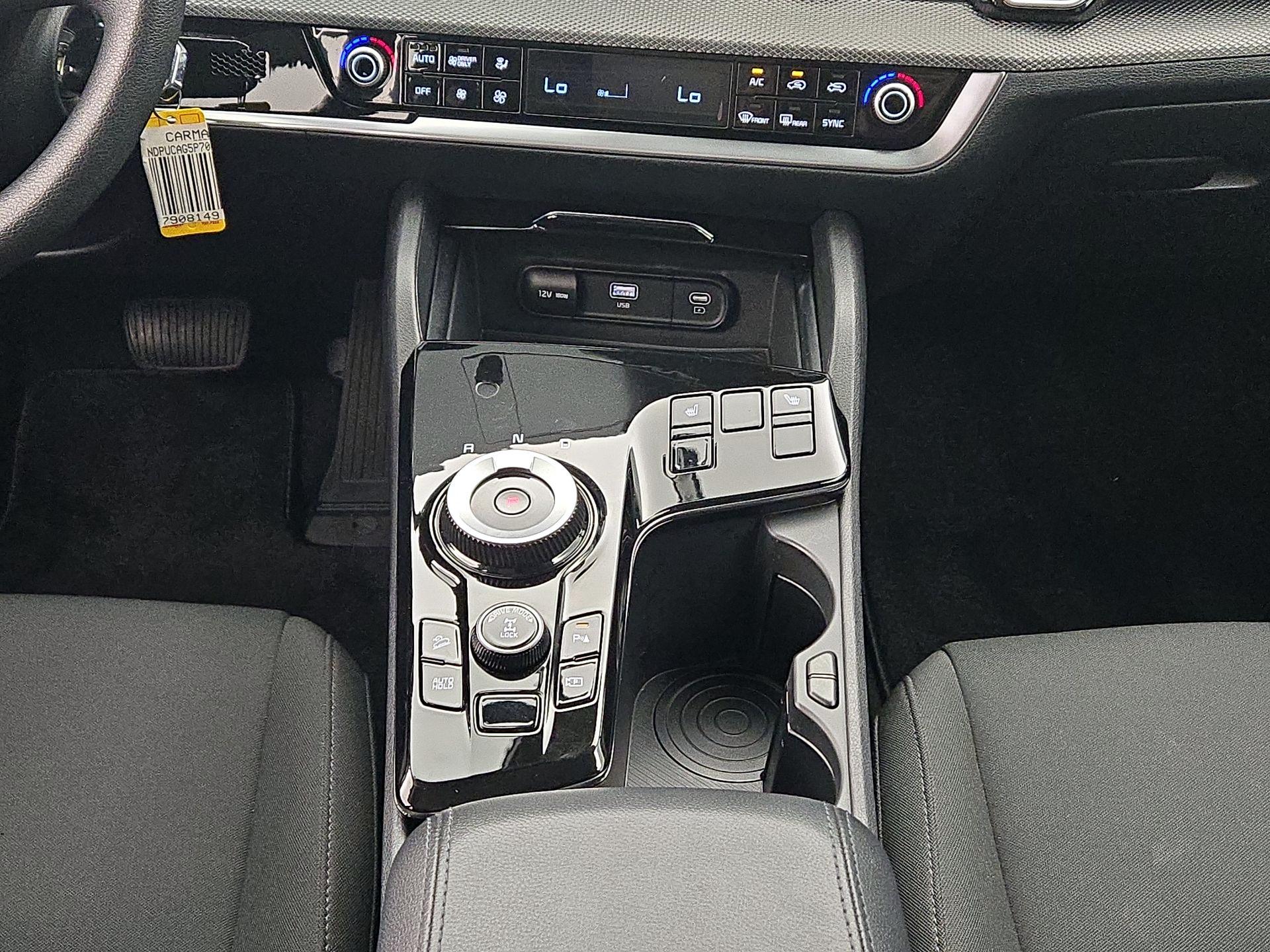 Thumbnail: 2023 Kia Sportage - 17