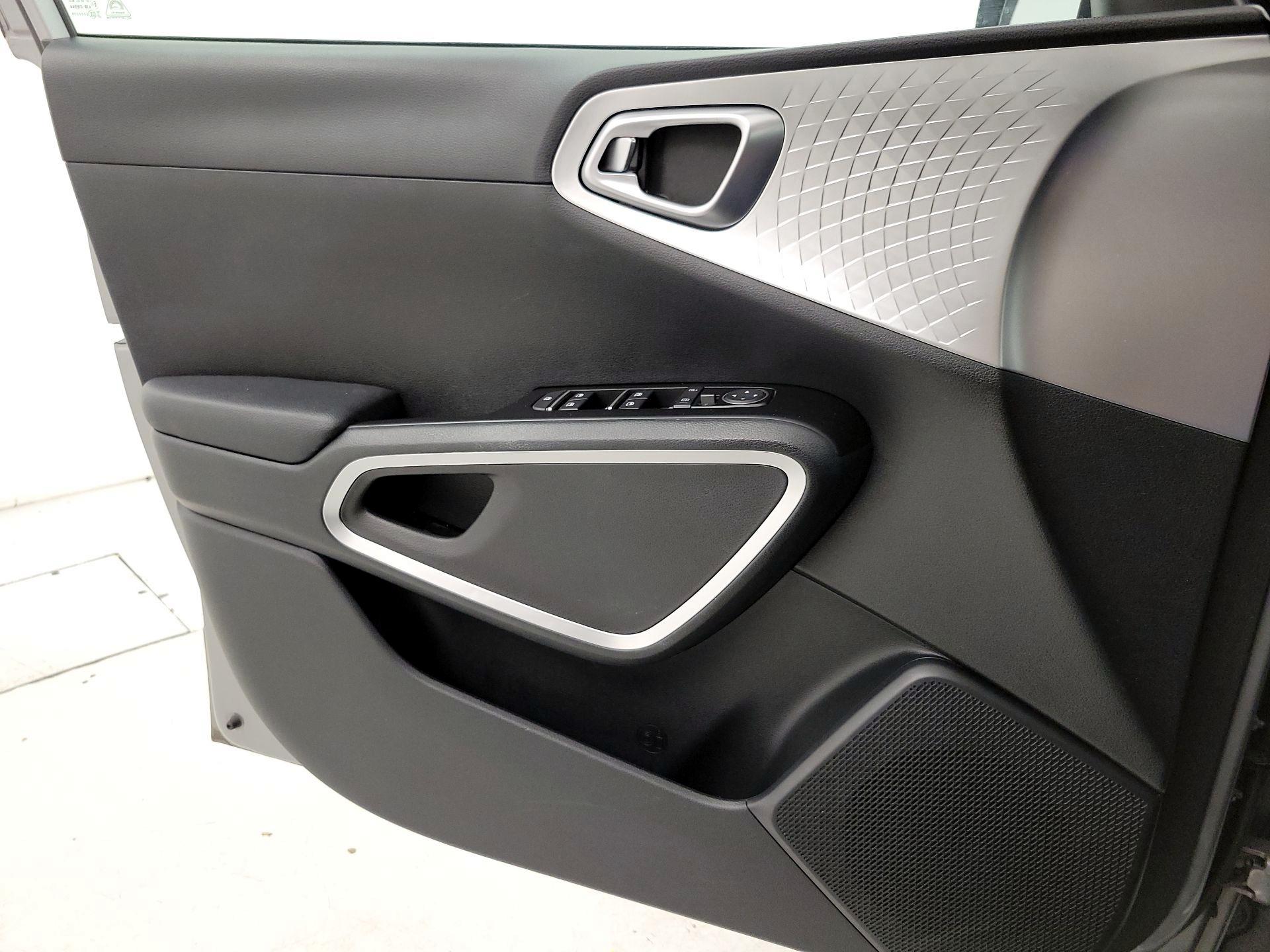 Thumbnail: 2023 Kia Soul - 12