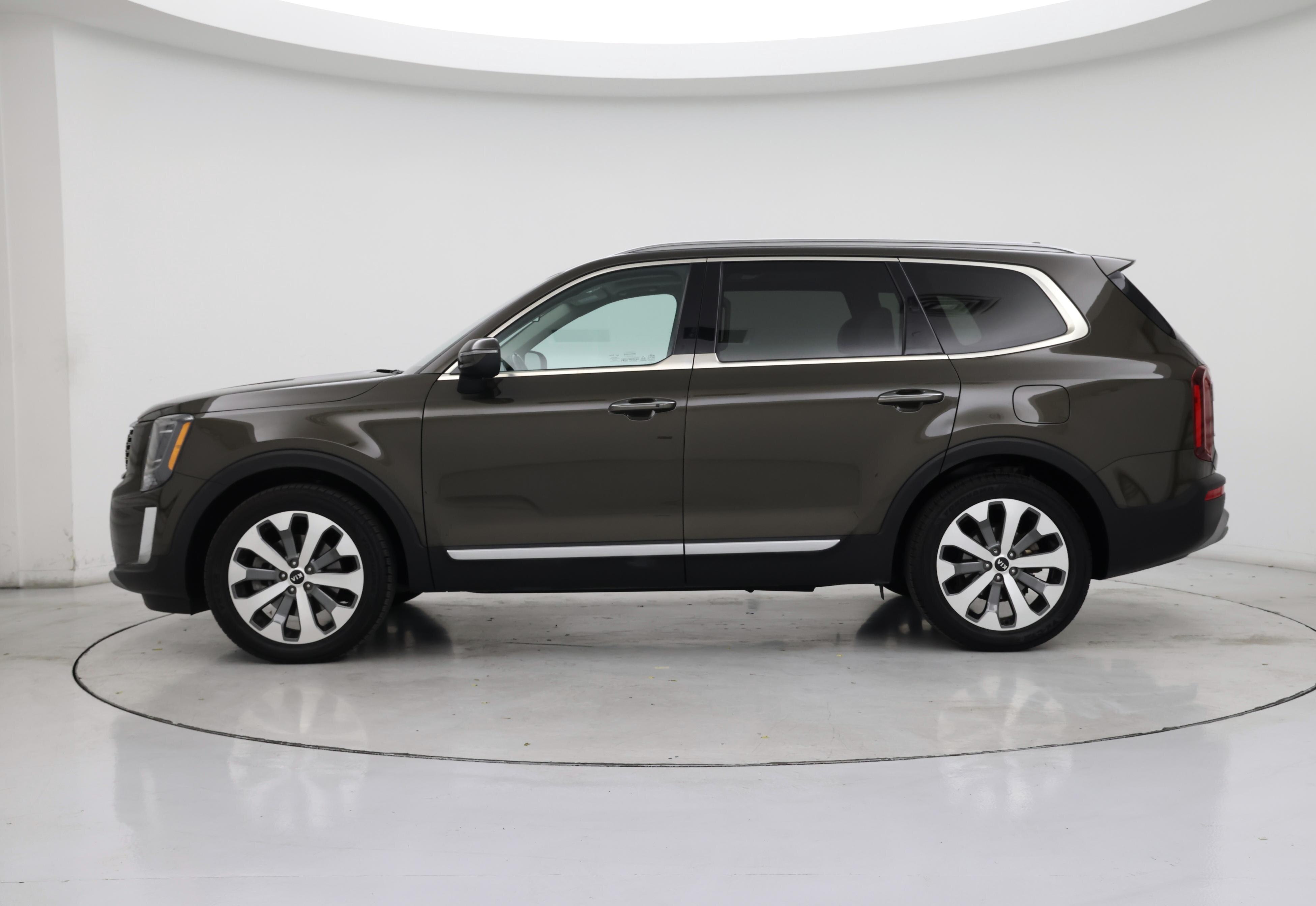 Thumbnail: 2020 Kia Telluride - 3