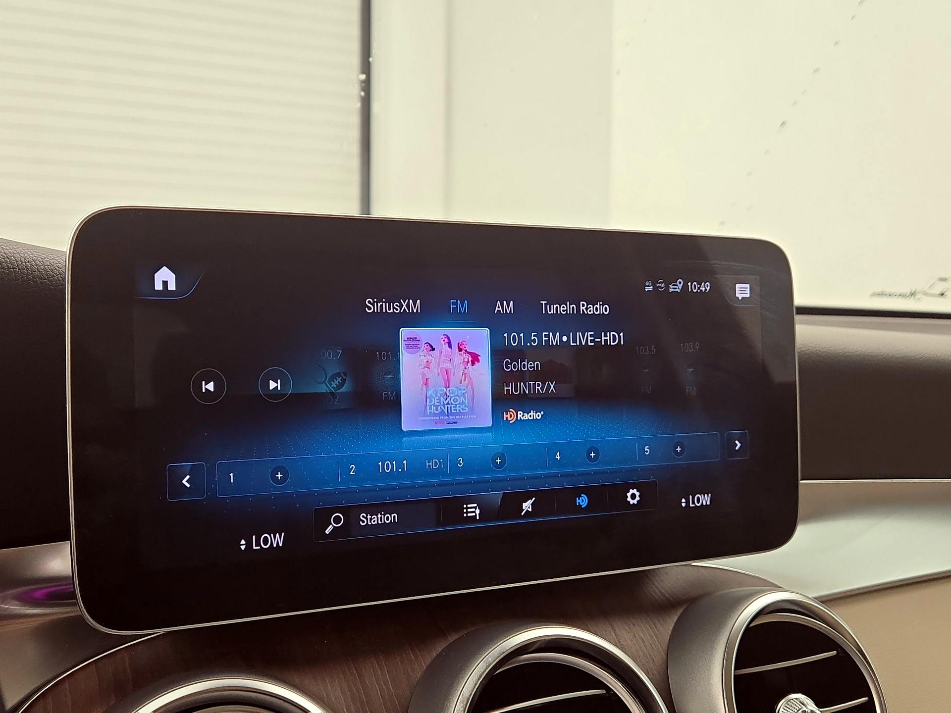 Thumbnail: 2022 Mercedes-Benz GLC - 15