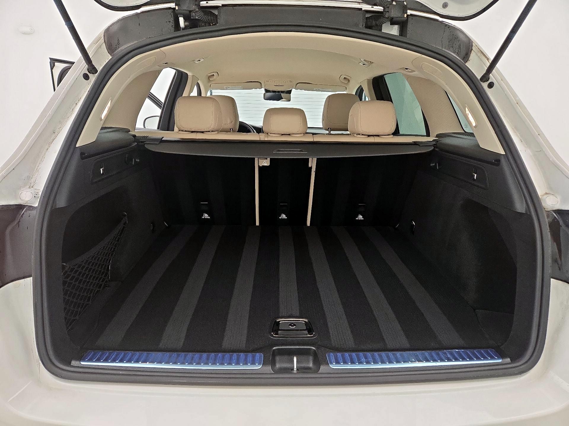 Thumbnail: 2022 Mercedes-Benz GLC - 20