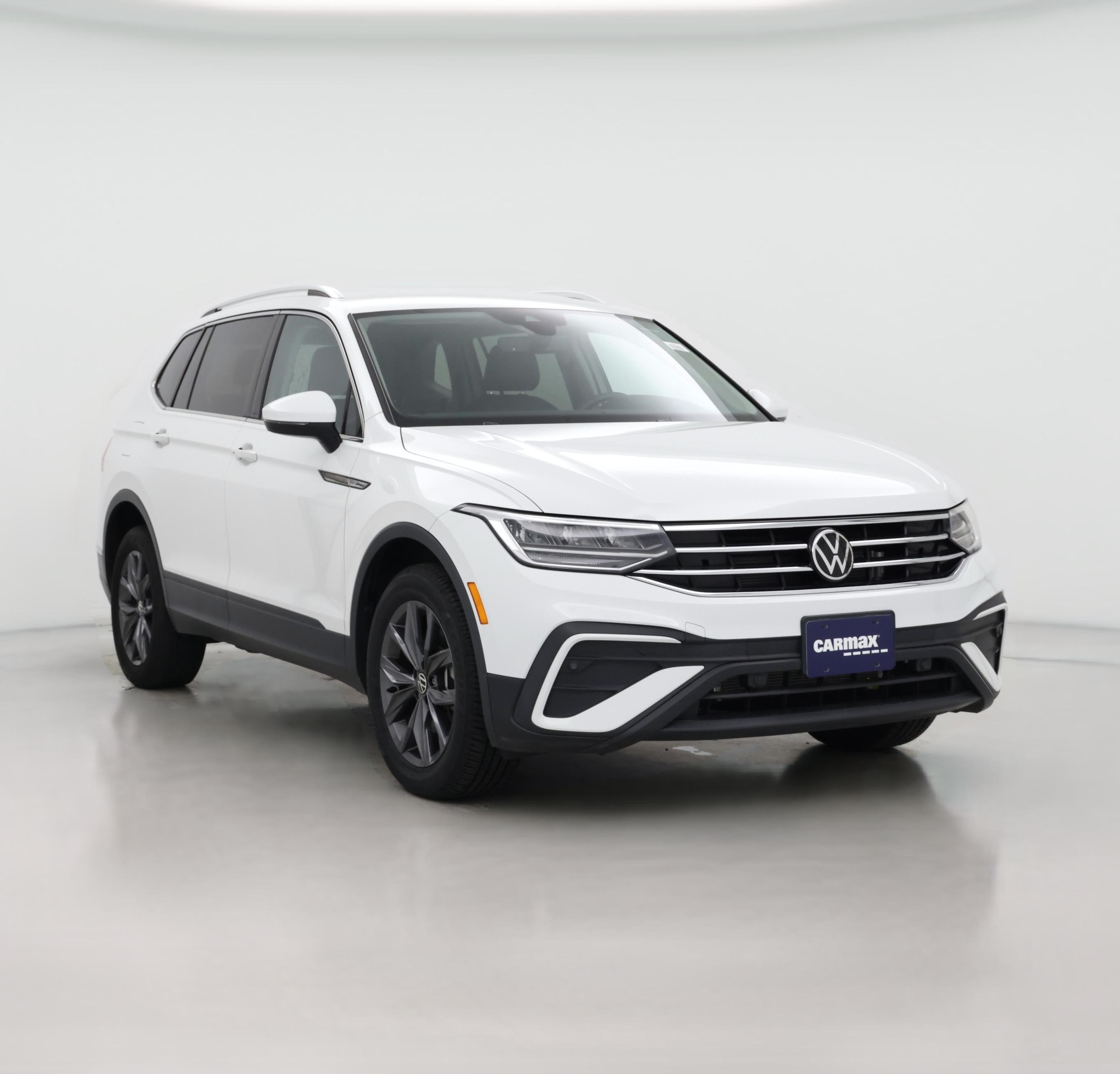 Thumbnail: 2022 Volkswagen Tiguan - 1