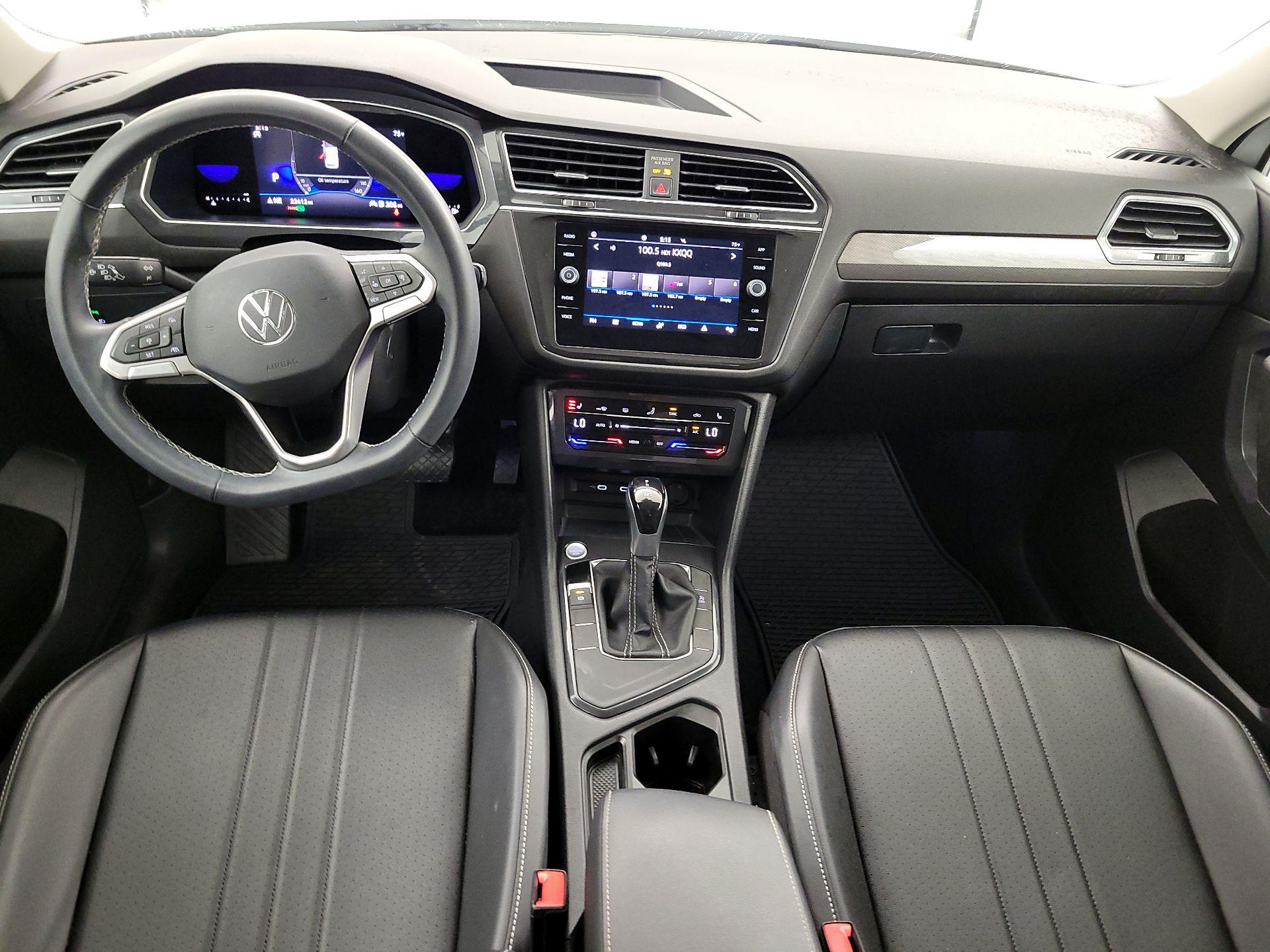 Thumbnail: 2022 Volkswagen Tiguan - 9