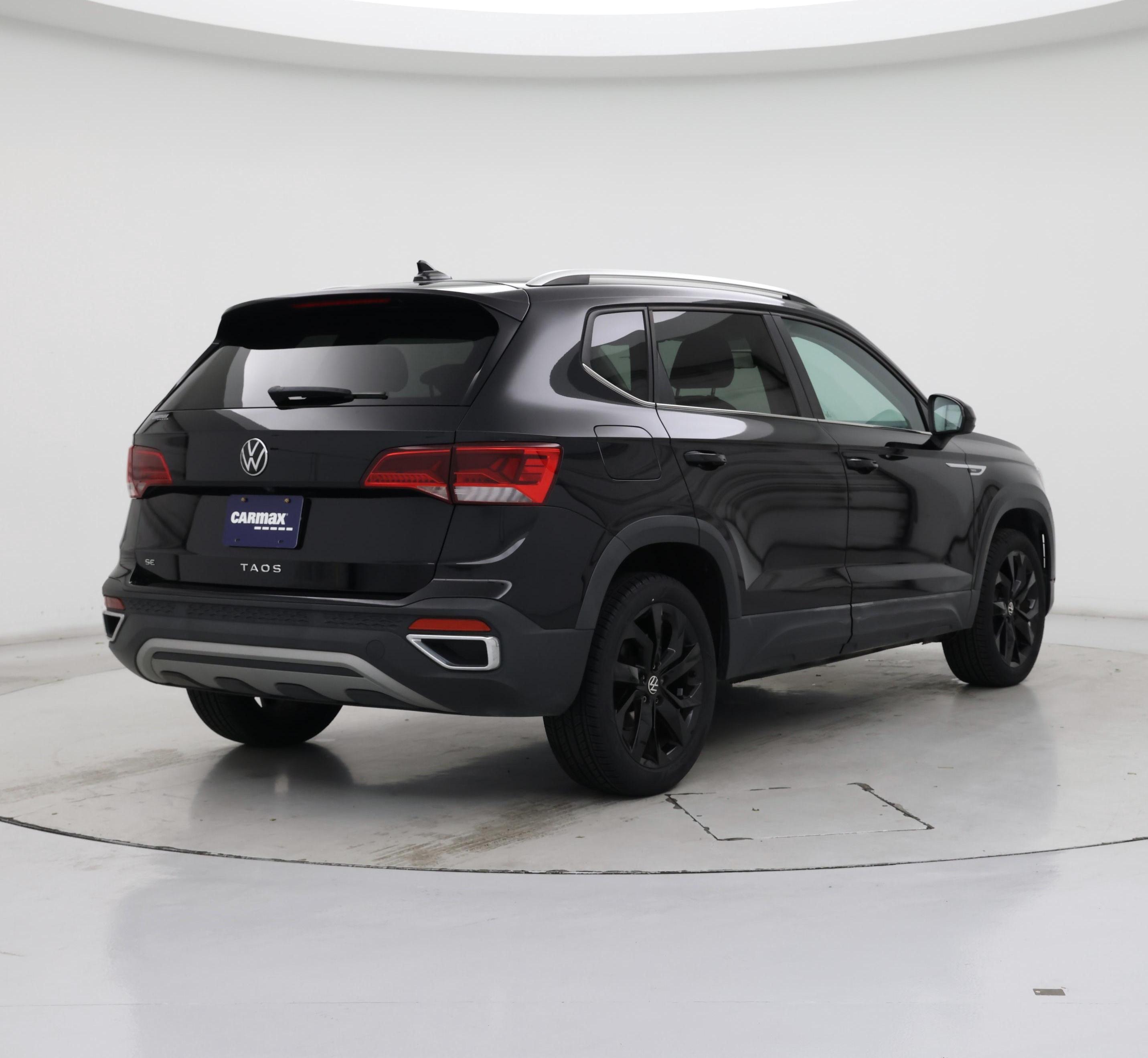 Thumbnail: 2022 Volkswagen Taos - 8