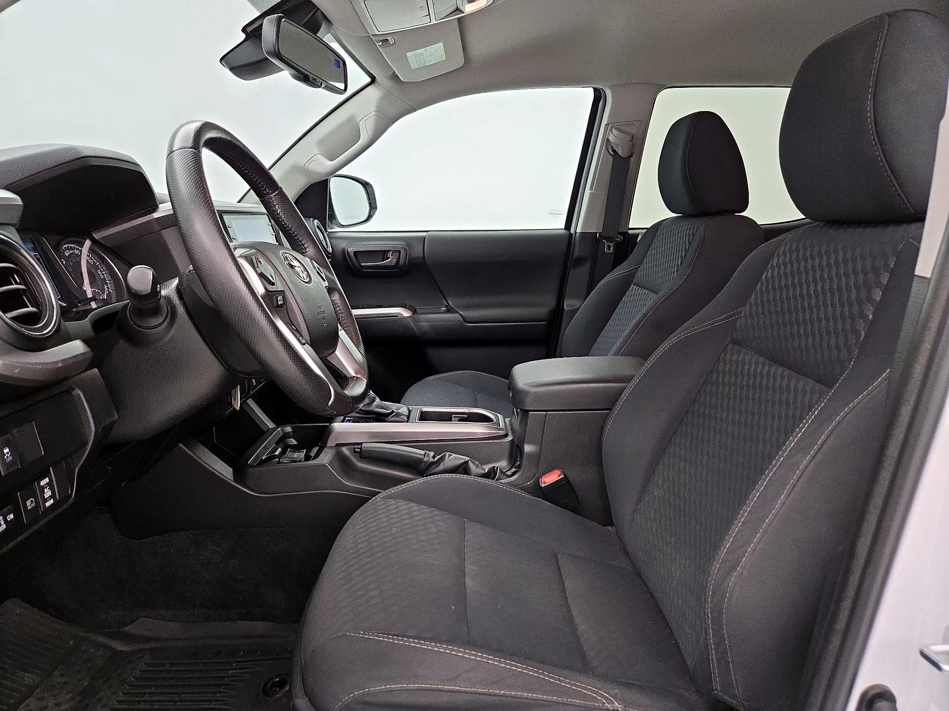 Thumbnail: 2021 Toyota Tacoma - 11