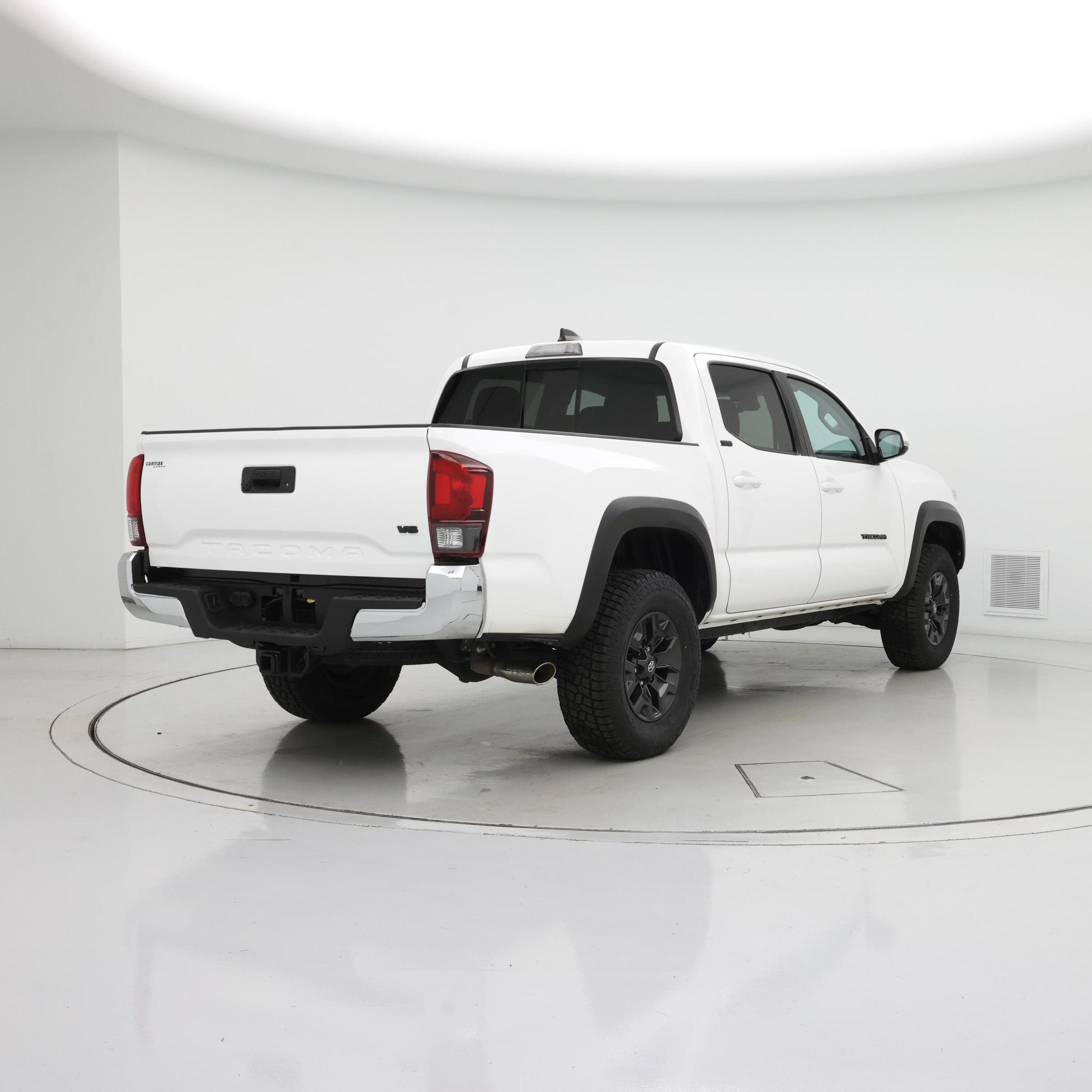 Thumbnail: 2021 Toyota Tacoma - 8