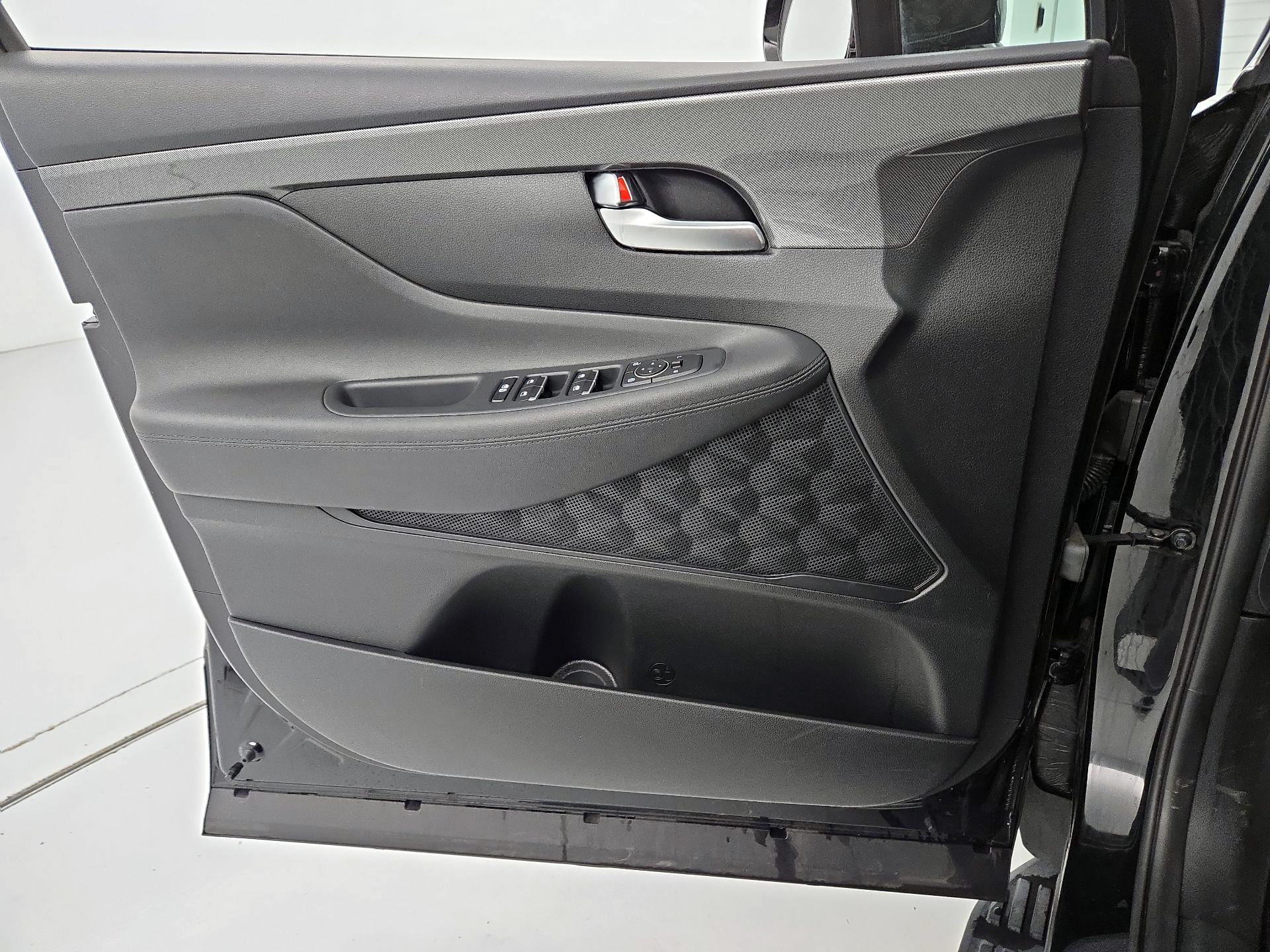 Thumbnail: 2022 Hyundai Santa Fe - 12