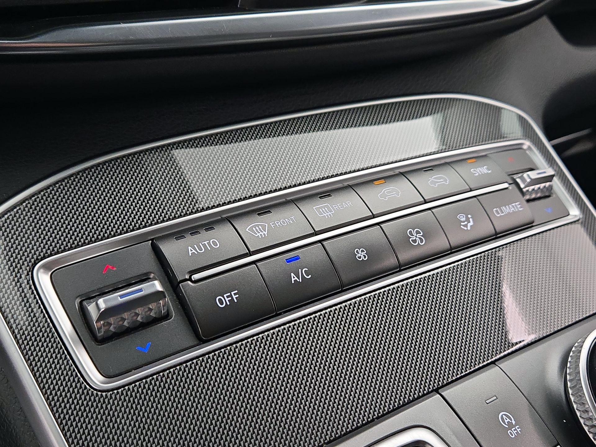 Thumbnail: 2022 Hyundai Santa Fe - 16