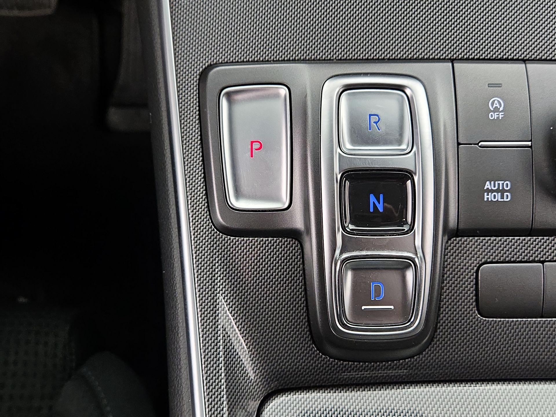 Thumbnail: 2022 Hyundai Santa Fe - 17