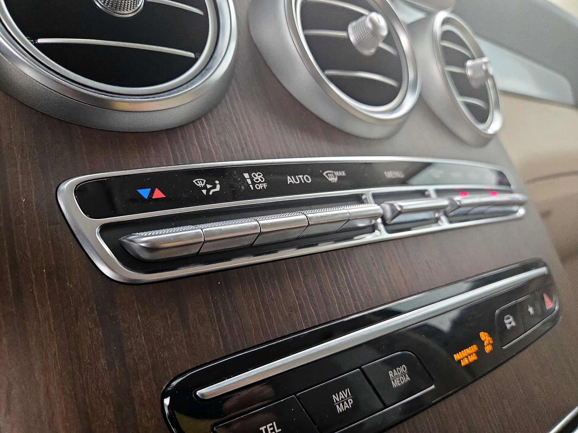Thumbnail: 2022 Mercedes-Benz GLC - 16