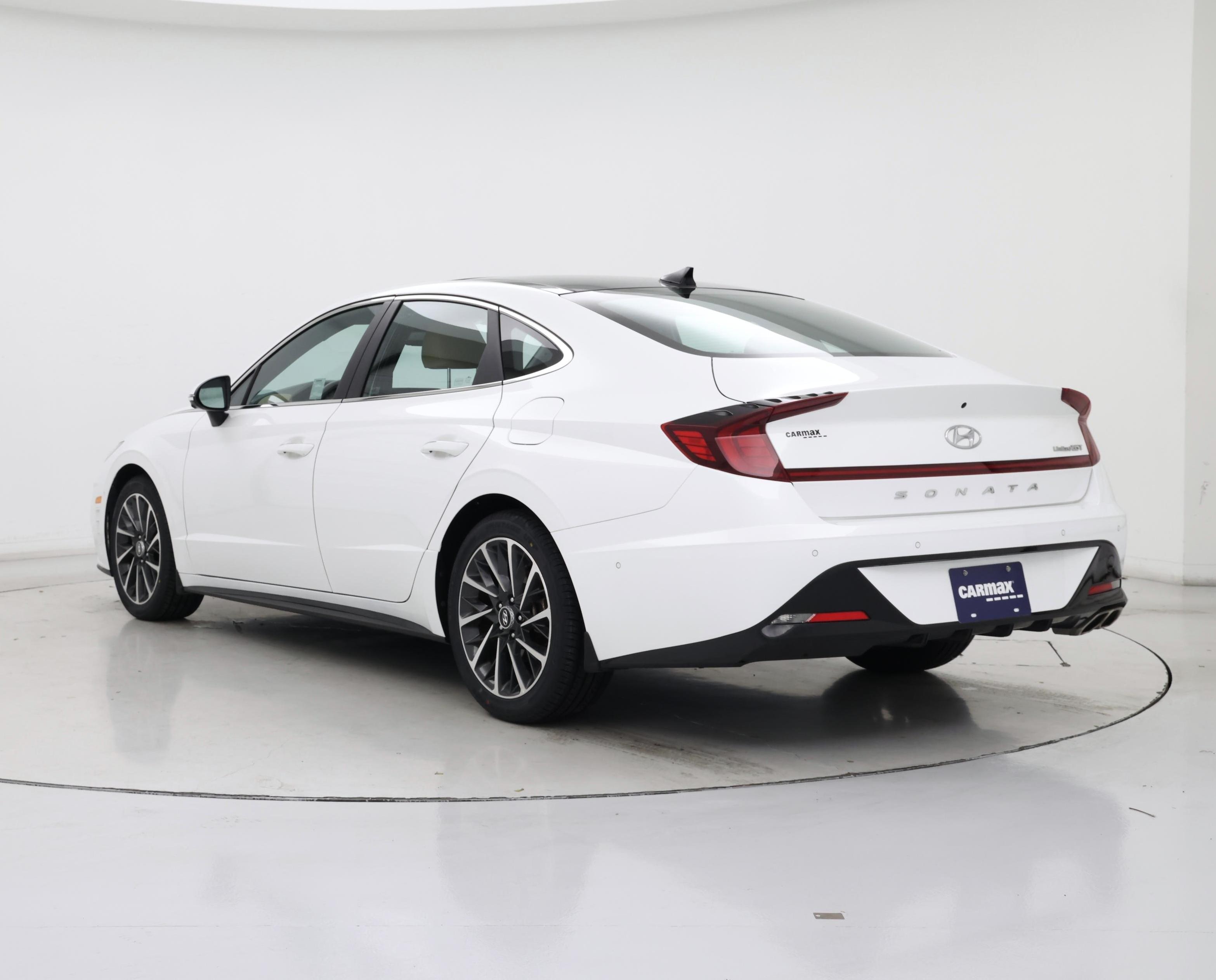 Thumbnail: 2023 Hyundai Sonata - 2