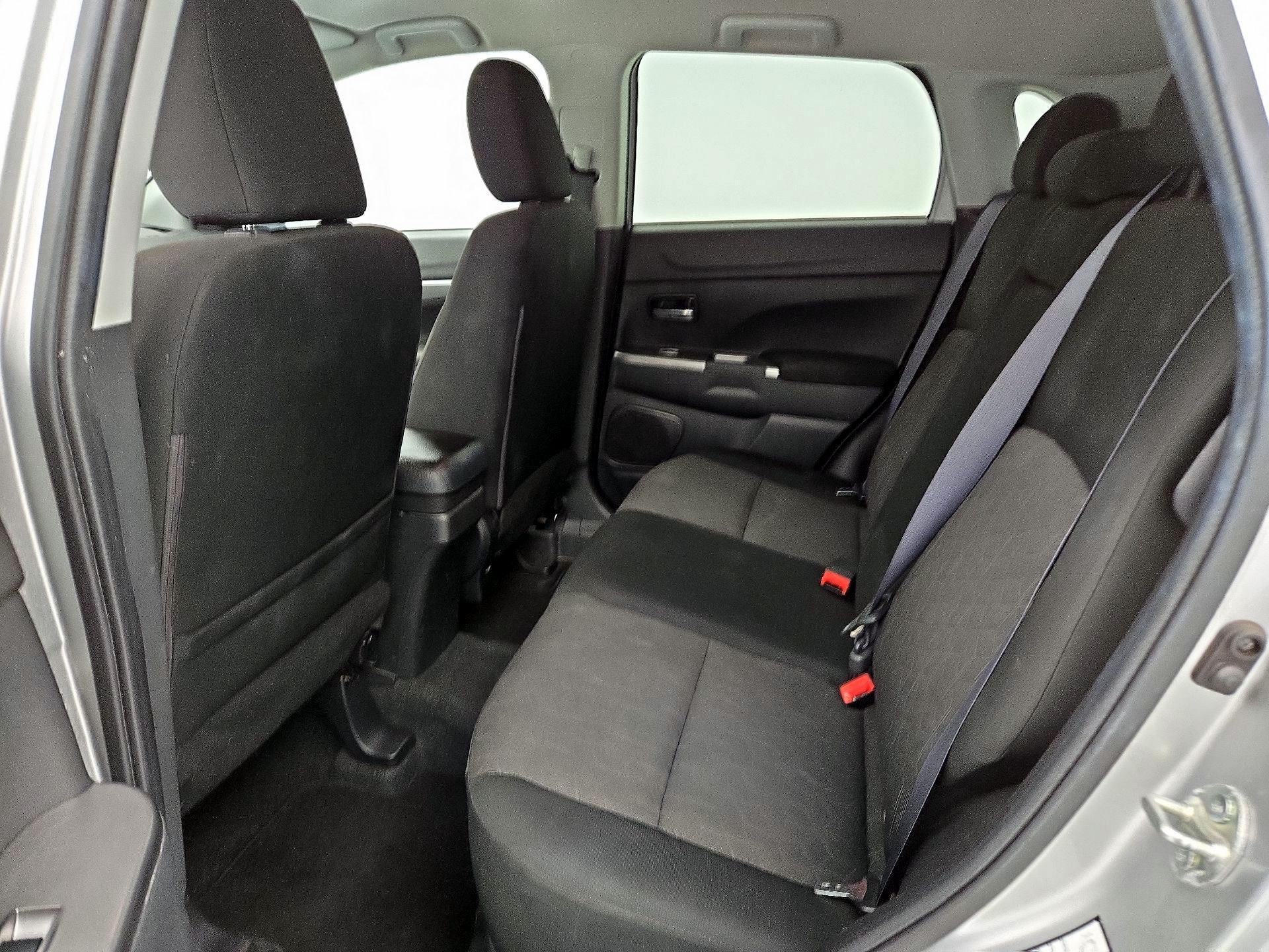 Thumbnail: 2021 Mitsubishi Outlander Sport - 19