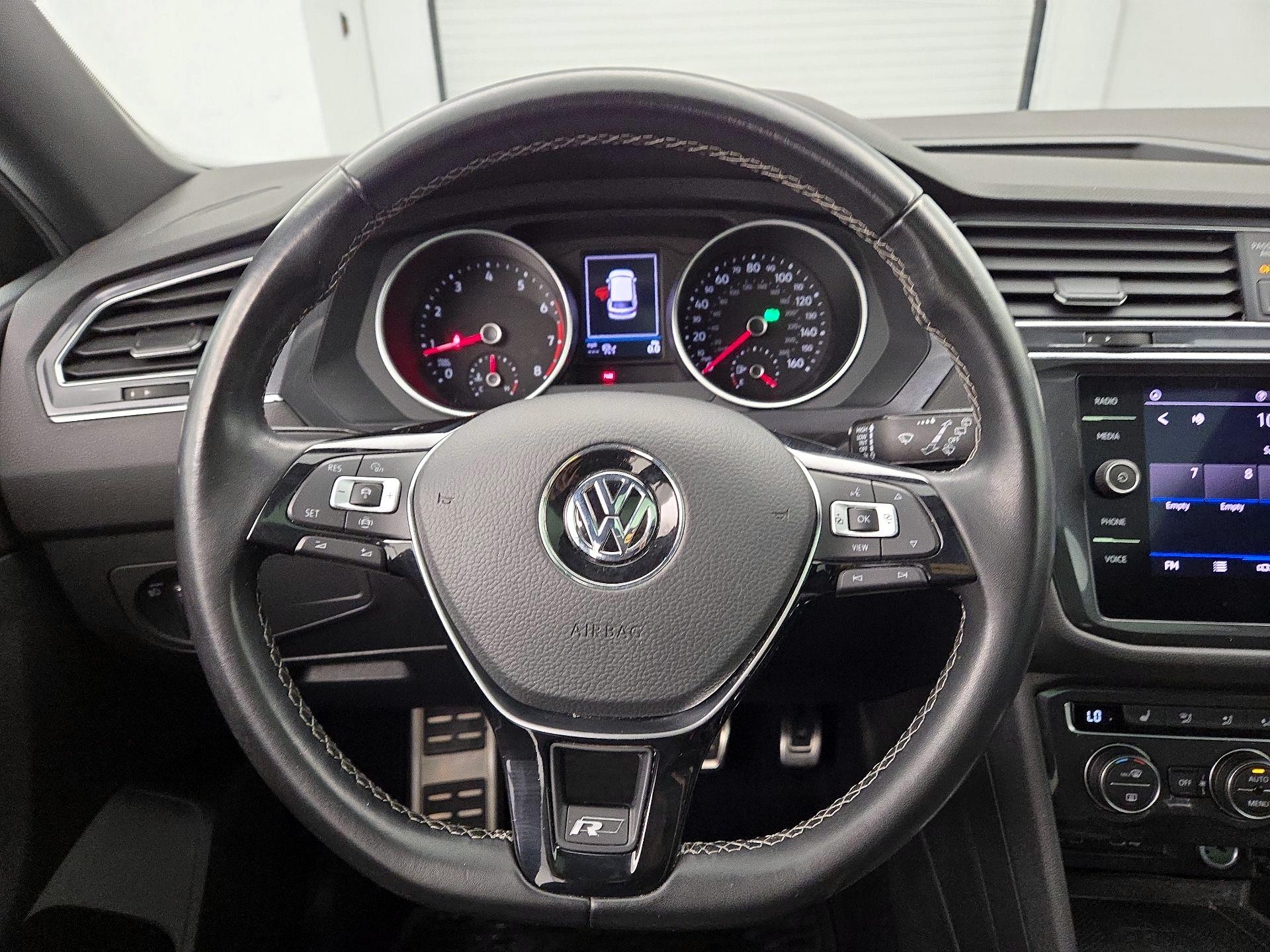 Thumbnail: 2021 Volkswagen Tiguan - 10