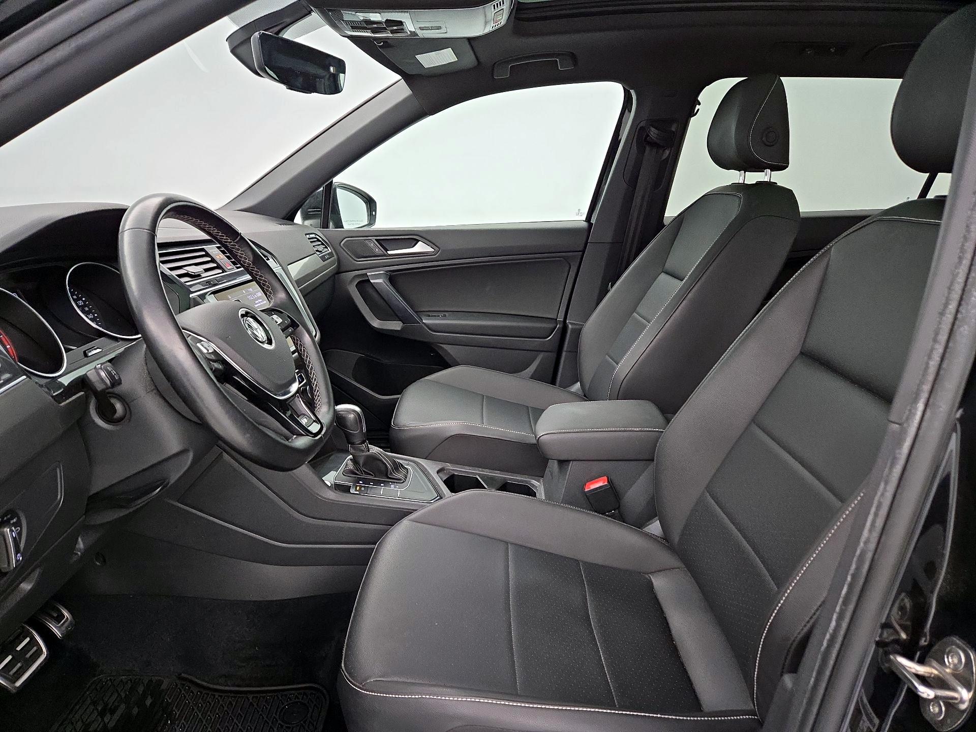Thumbnail: 2021 Volkswagen Tiguan - 11