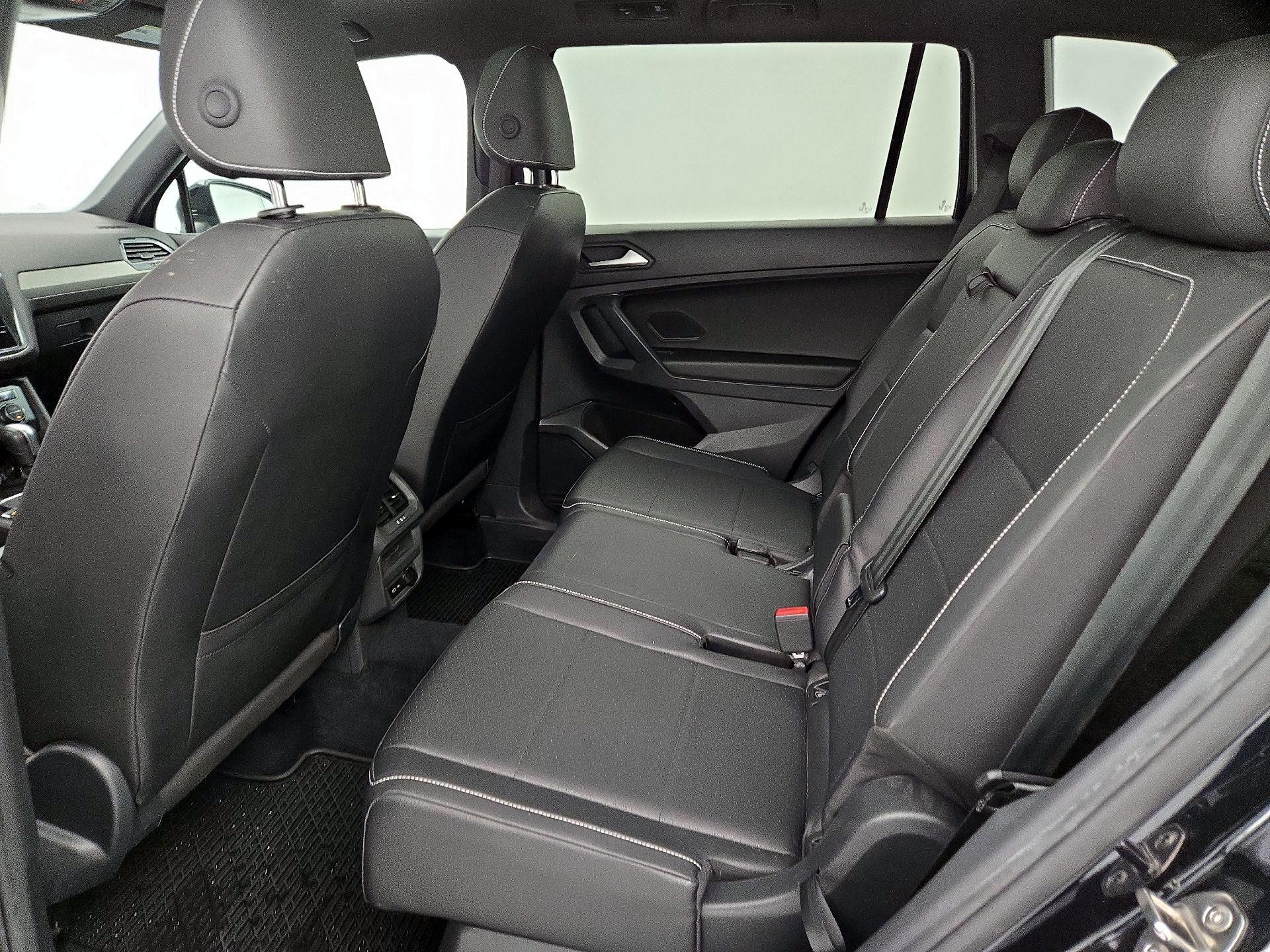 Thumbnail: 2021 Volkswagen Tiguan - 20