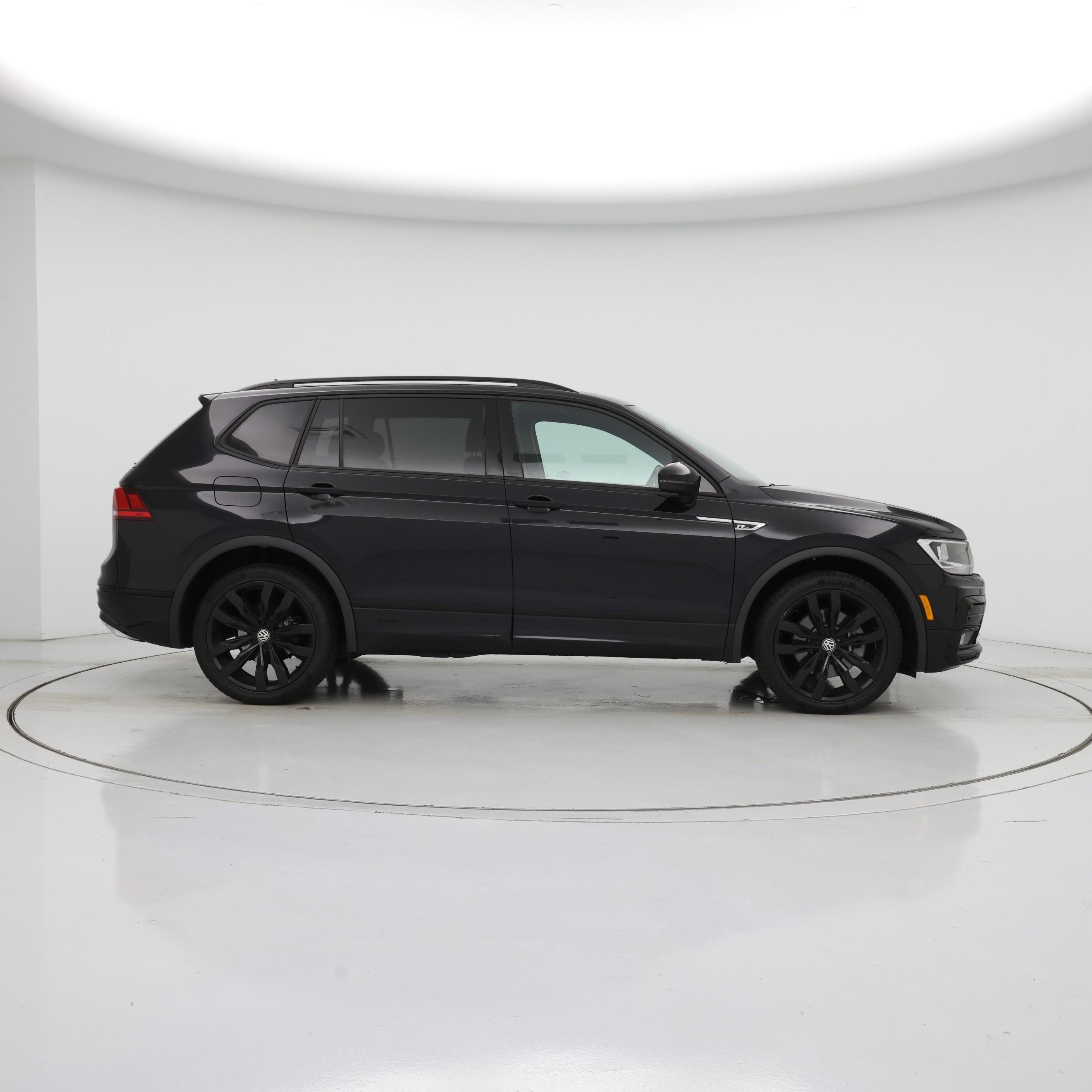 Thumbnail: 2021 Volkswagen Tiguan - 7